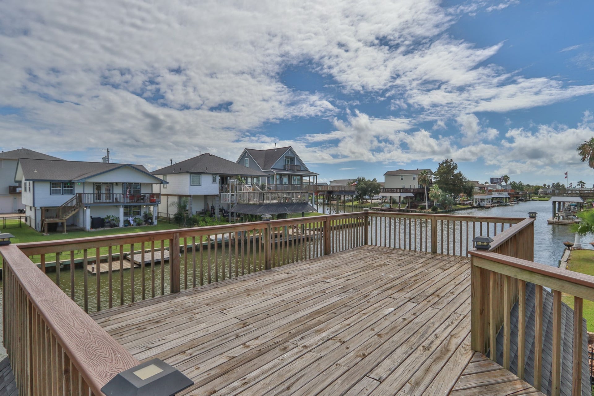 32 N Curlew Street, La Marque, TX 77568 32 N Curlew Street, La Marque, TX 77568