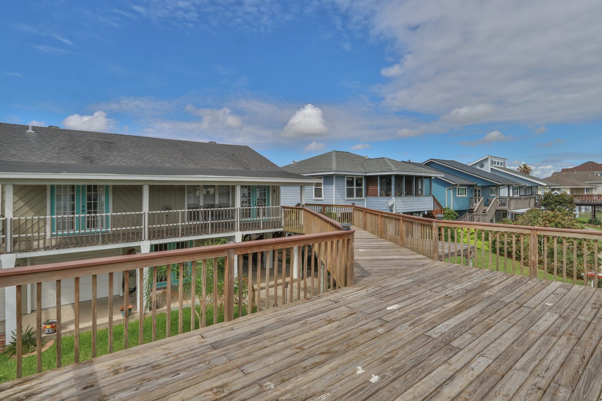 32 N Curlew Street, La Marque, TX 77568 32 N Curlew Street, La Marque, TX 77568