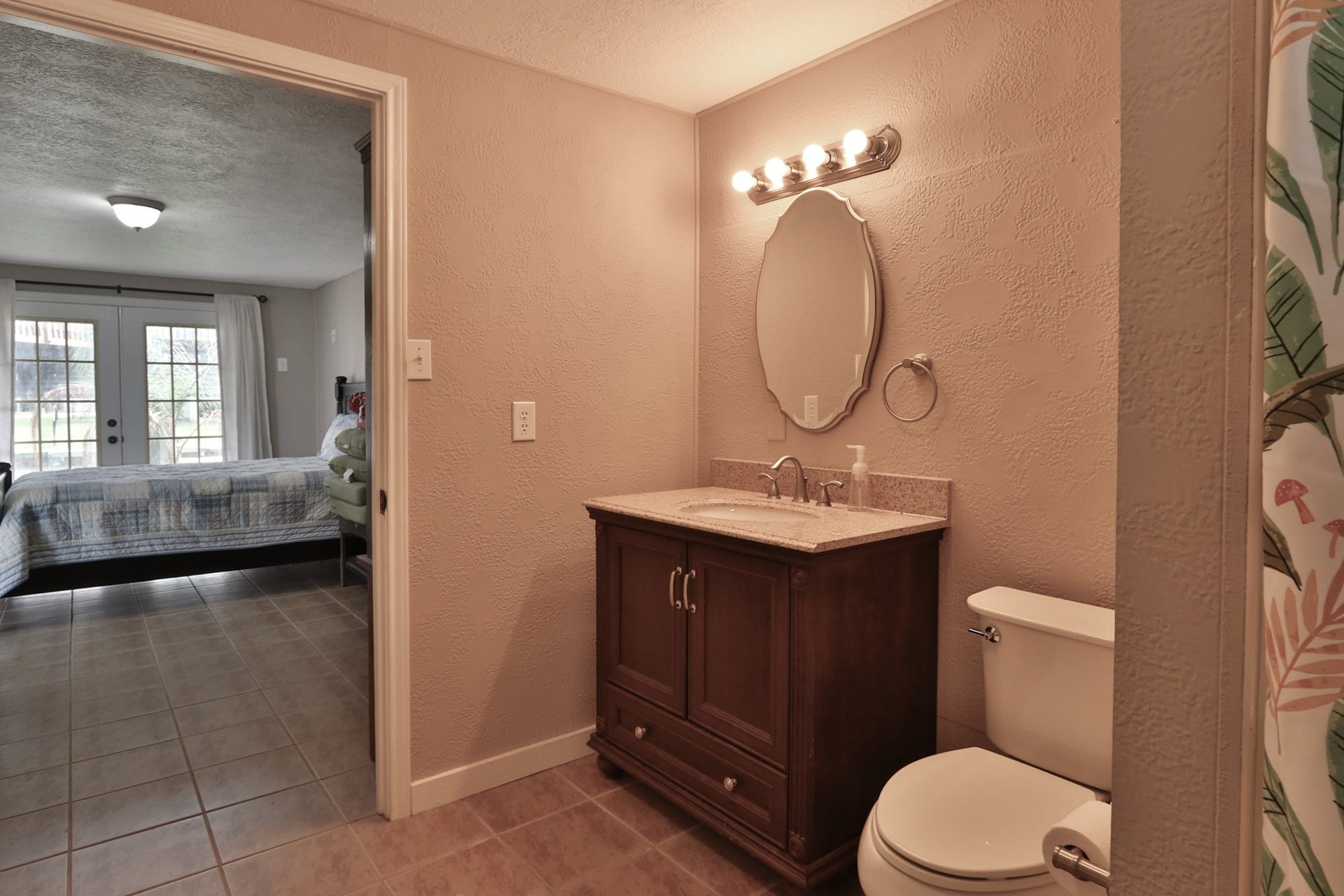 32 N Curlew Street, La Marque, TX 77568 32 N Curlew Street, La Marque, TX 77568