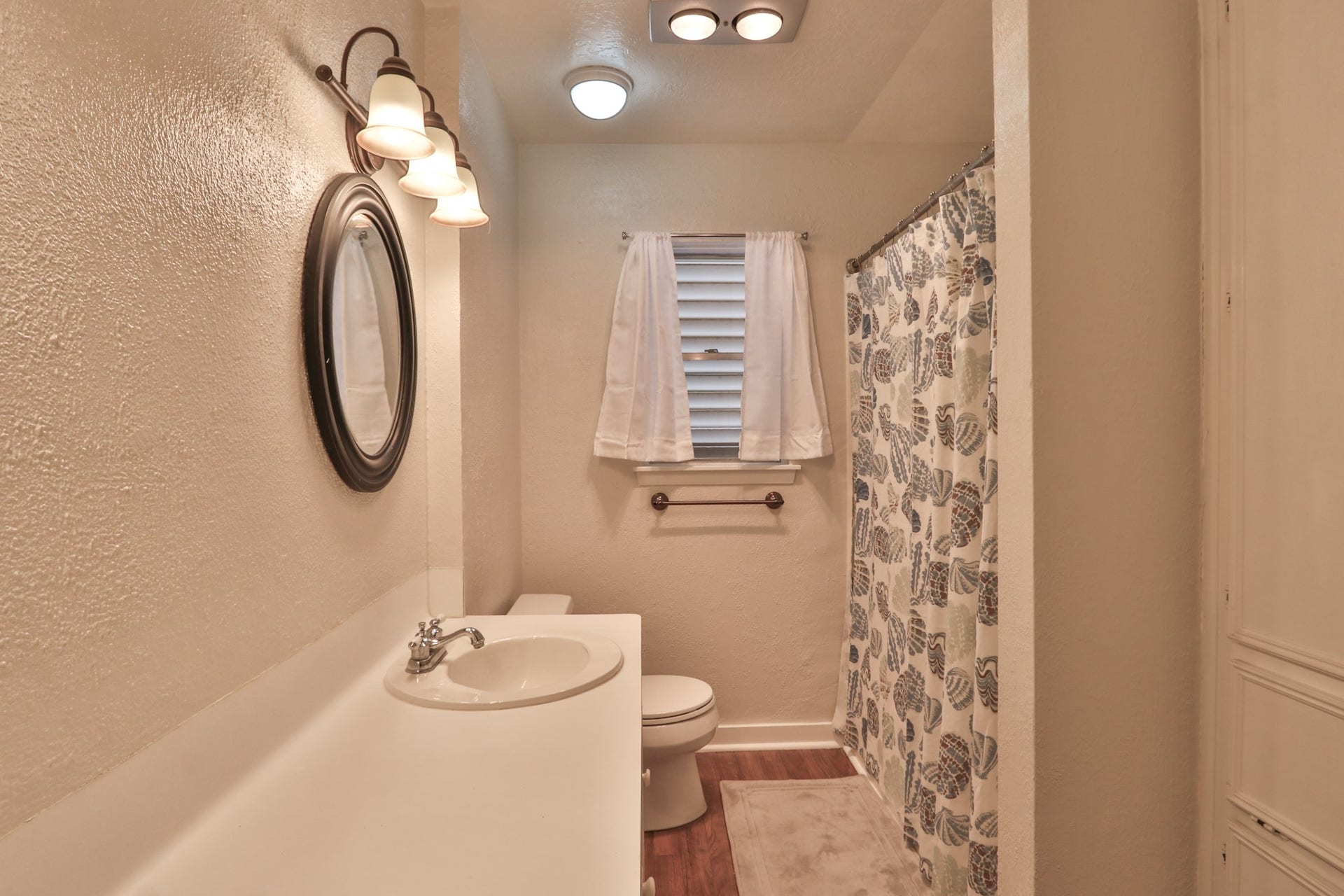 32 N Curlew Street, La Marque, TX 77568 32 N Curlew Street, La Marque, TX 77568