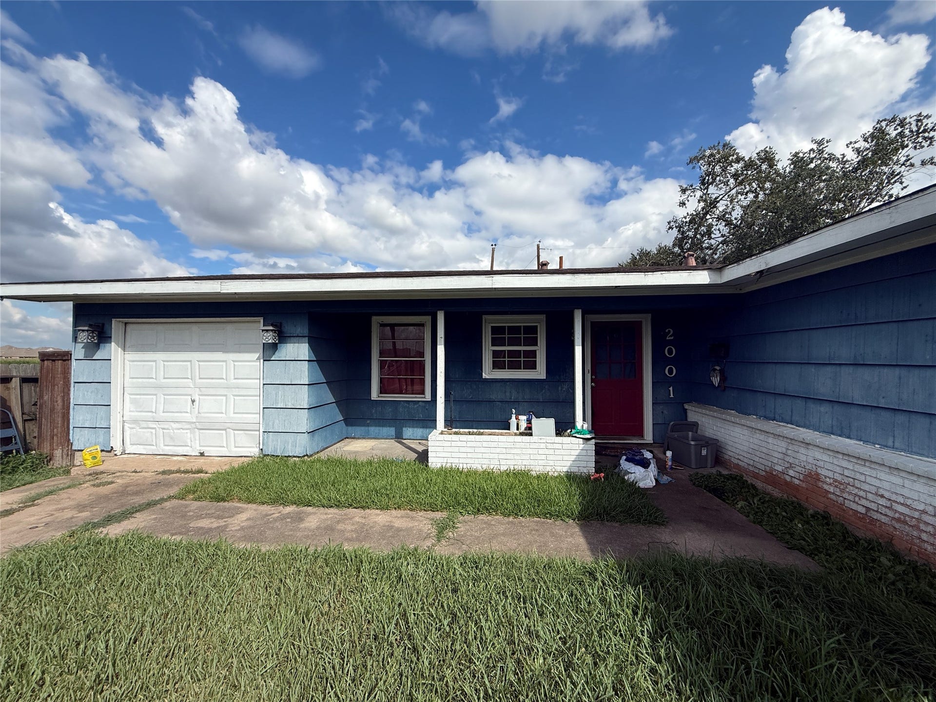 2001 Isla Drive, Pearland, TX 77581 2001 Isla Drive, Pearland, TX 77581