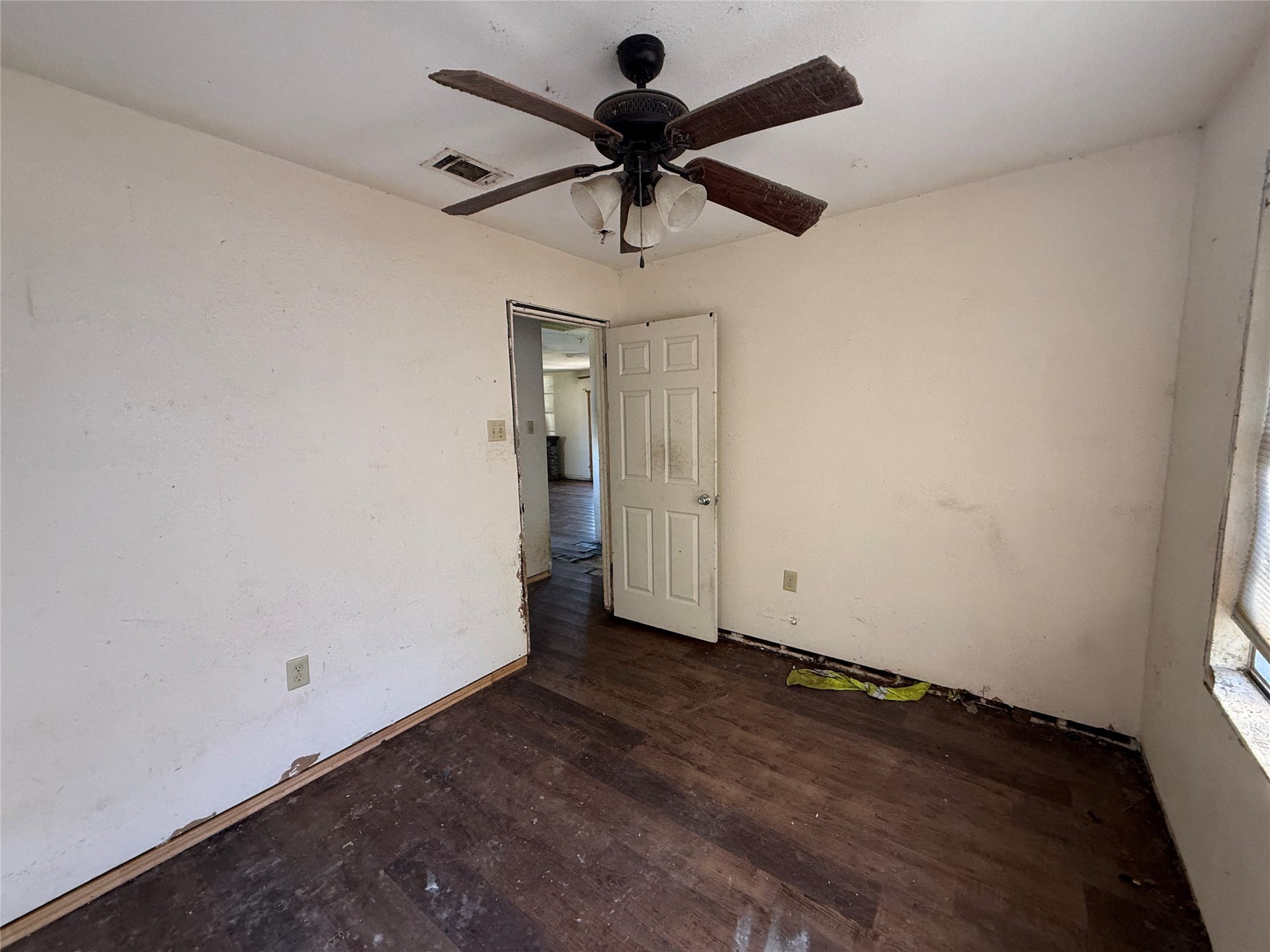 2001 Isla Drive, Pearland, TX 77581 2001 Isla Drive, Pearland, TX 77581