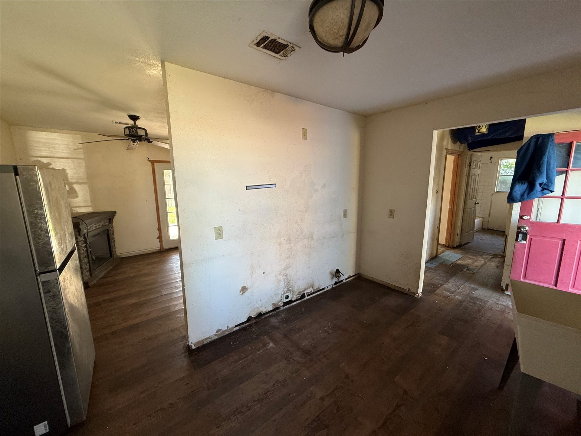 2001 Isla Drive, Pearland, TX 77581 2001 Isla Drive, Pearland, TX 77581