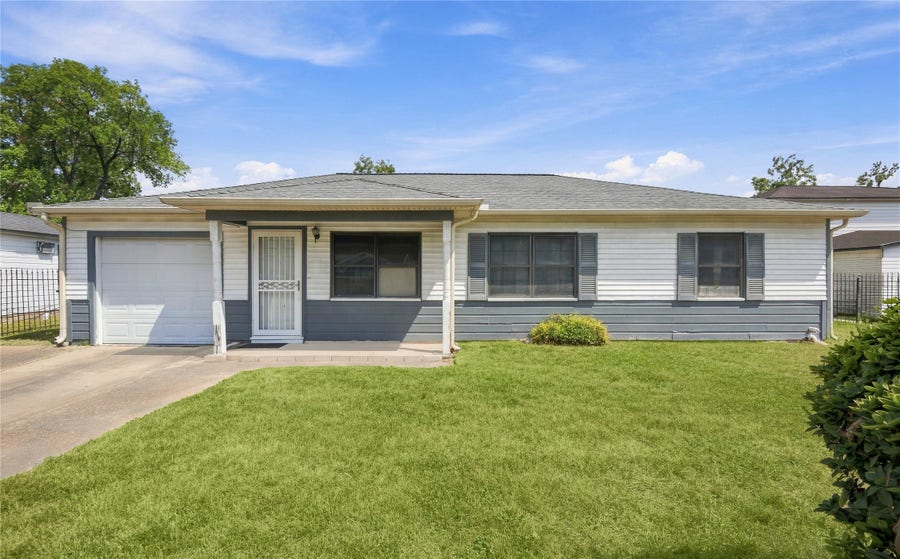 Property photo for 5805 Bretshire Drive, Houston, TX