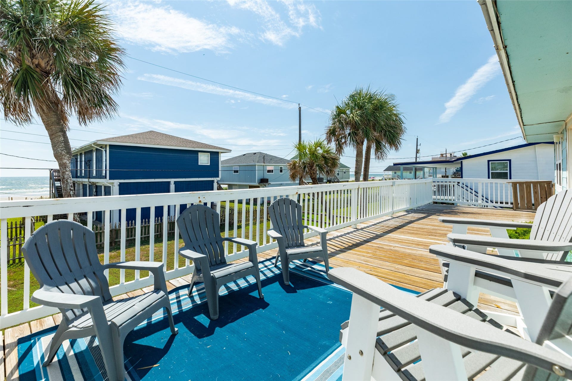 13103 John Reynolds Road, Galveston, TX 77554 Relaxing sitting area for enjoying morning coffee and evening sunsets.