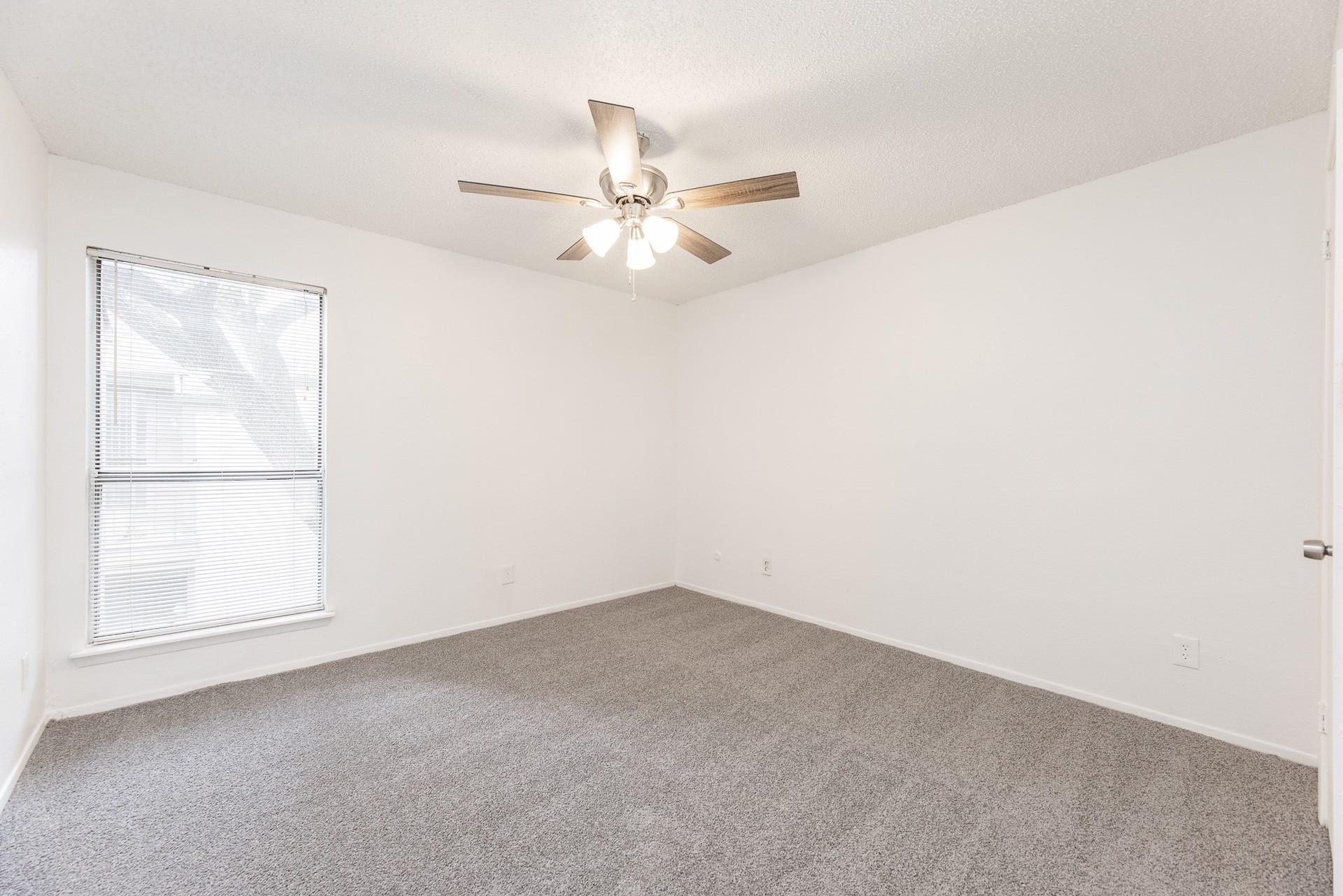 10047 Westpark Drive, #14, Houston, TX 77042 Bedroom