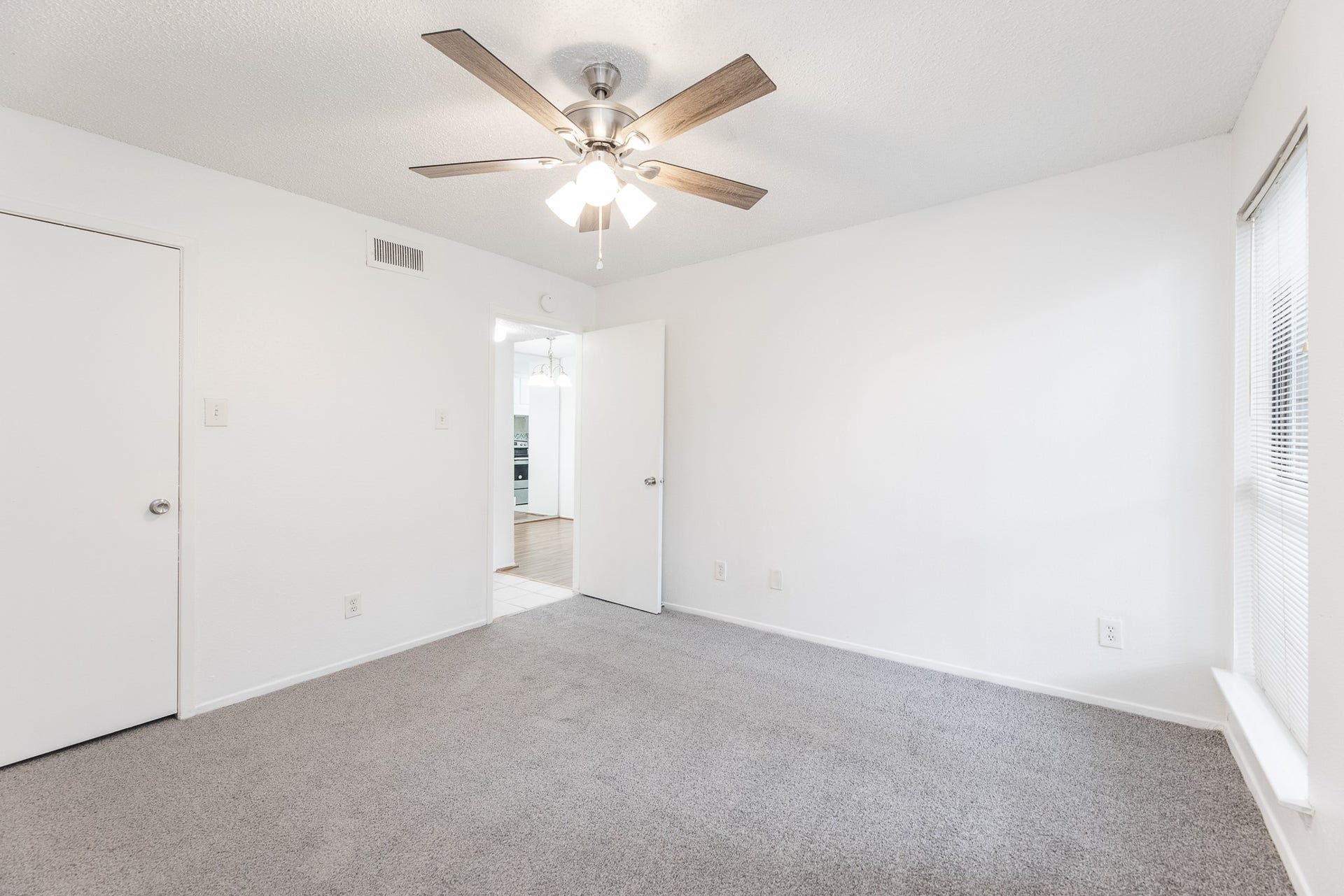 10047 Westpark Drive, #14, Houston, TX 77042 Bedroom