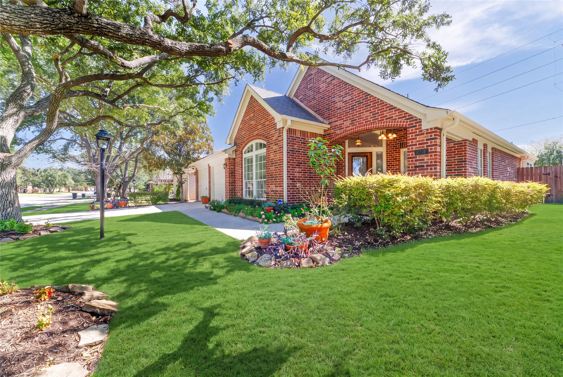 12451 Shadowvista Drive, Houston, TX 77082 12451 Shadowvista Drive, Houston, TX 77082
