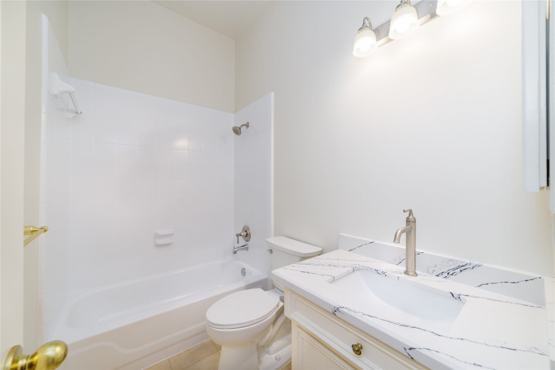 12451 Shadowvista Drive, Houston, TX 77082 12451 Shadowvista Drive, Houston, TX 77082