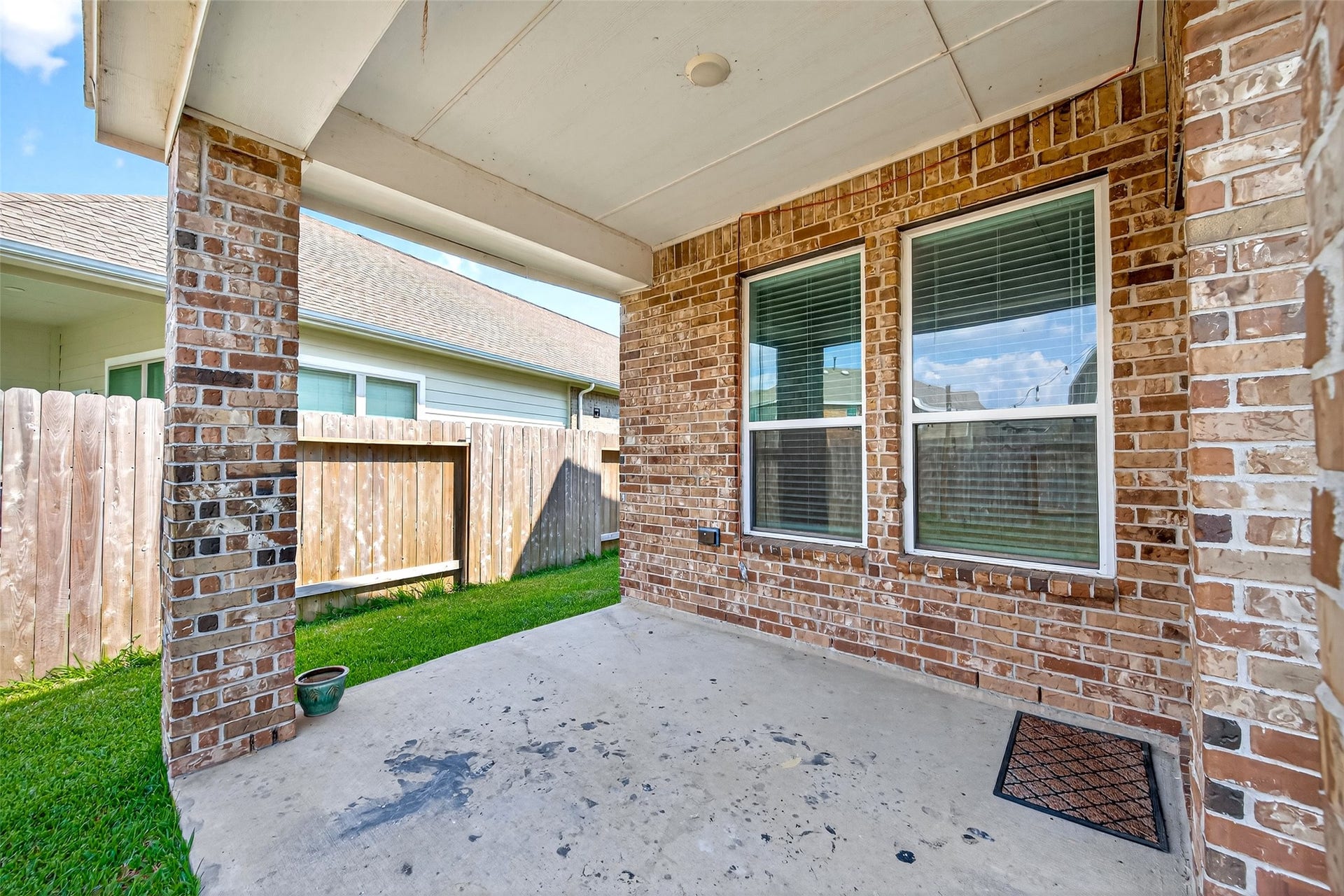 29897 Dovetail Bluff Lane, Spring, TX 77386 29897 Dovetail Bluff Lane, Spring, TX 77386