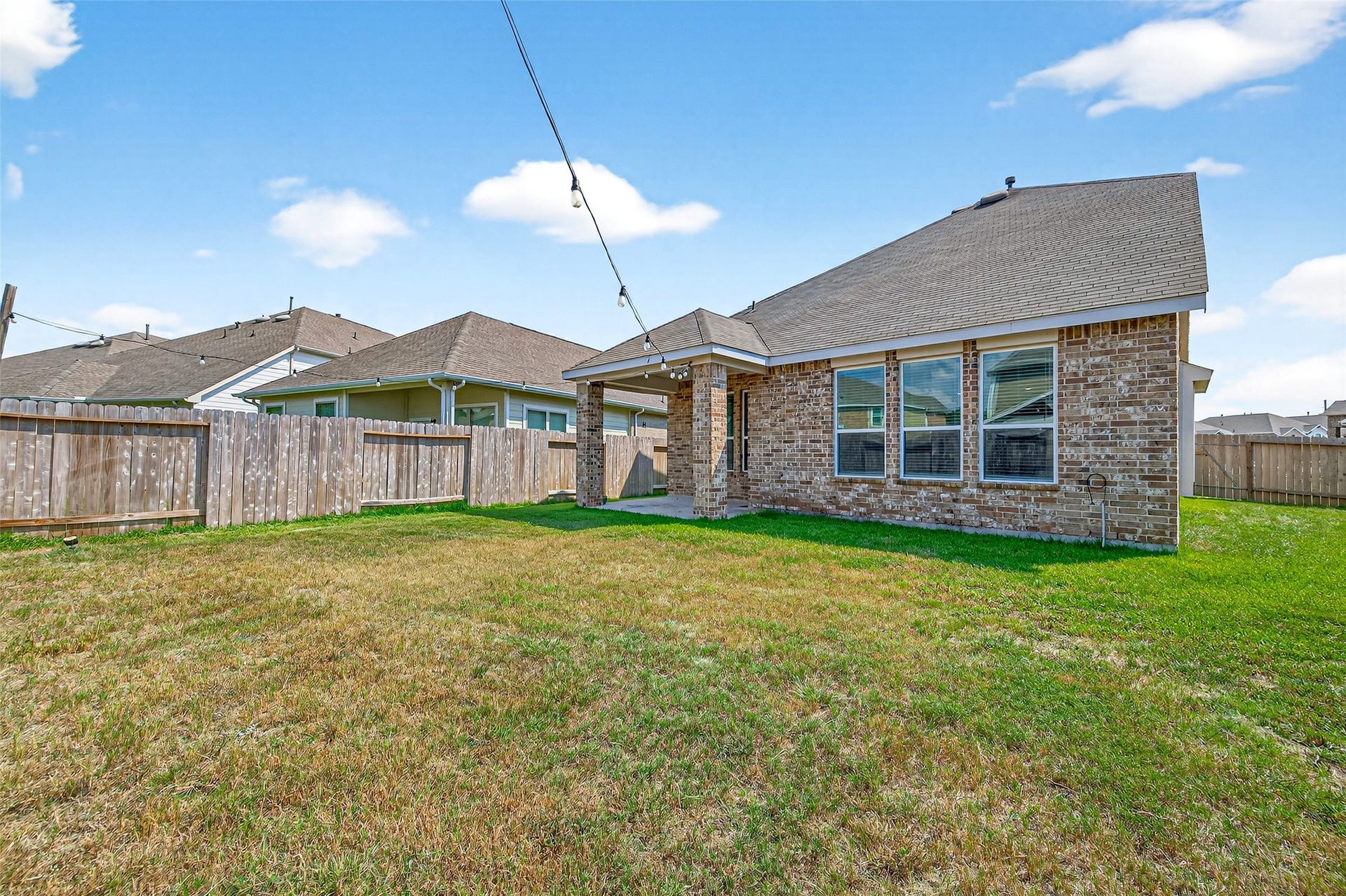 29897 Dovetail Bluff Lane, Spring, TX 77386 29897 Dovetail Bluff Lane, Spring, TX 77386