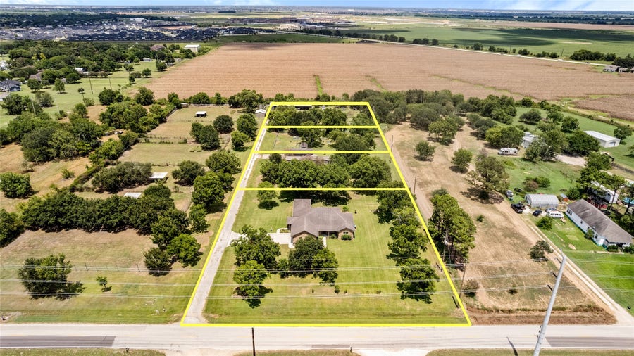Property photo for 7909 Power Line Road, Richmond, TX