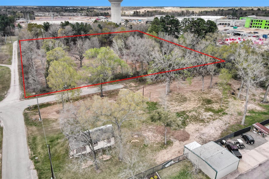Property photo for 2921 Beasley Road, Conroe, TX