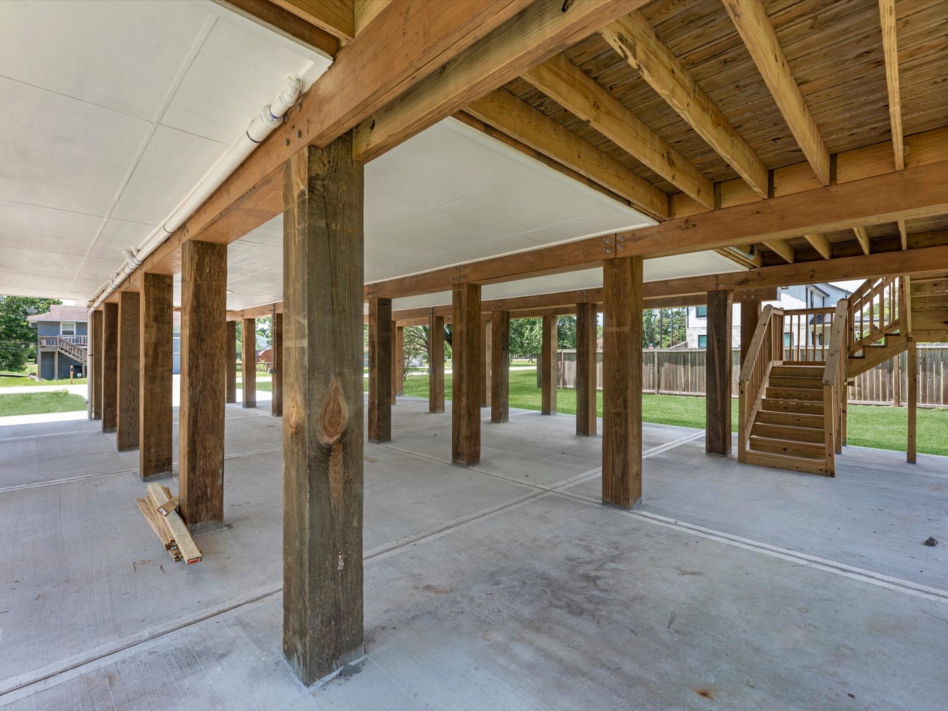 628 Oakdale Street, Shoreacres, TX 77571
