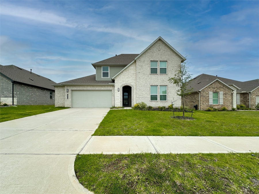 Property photo for 15216 Tattle Creek Lane, Conroe, TX