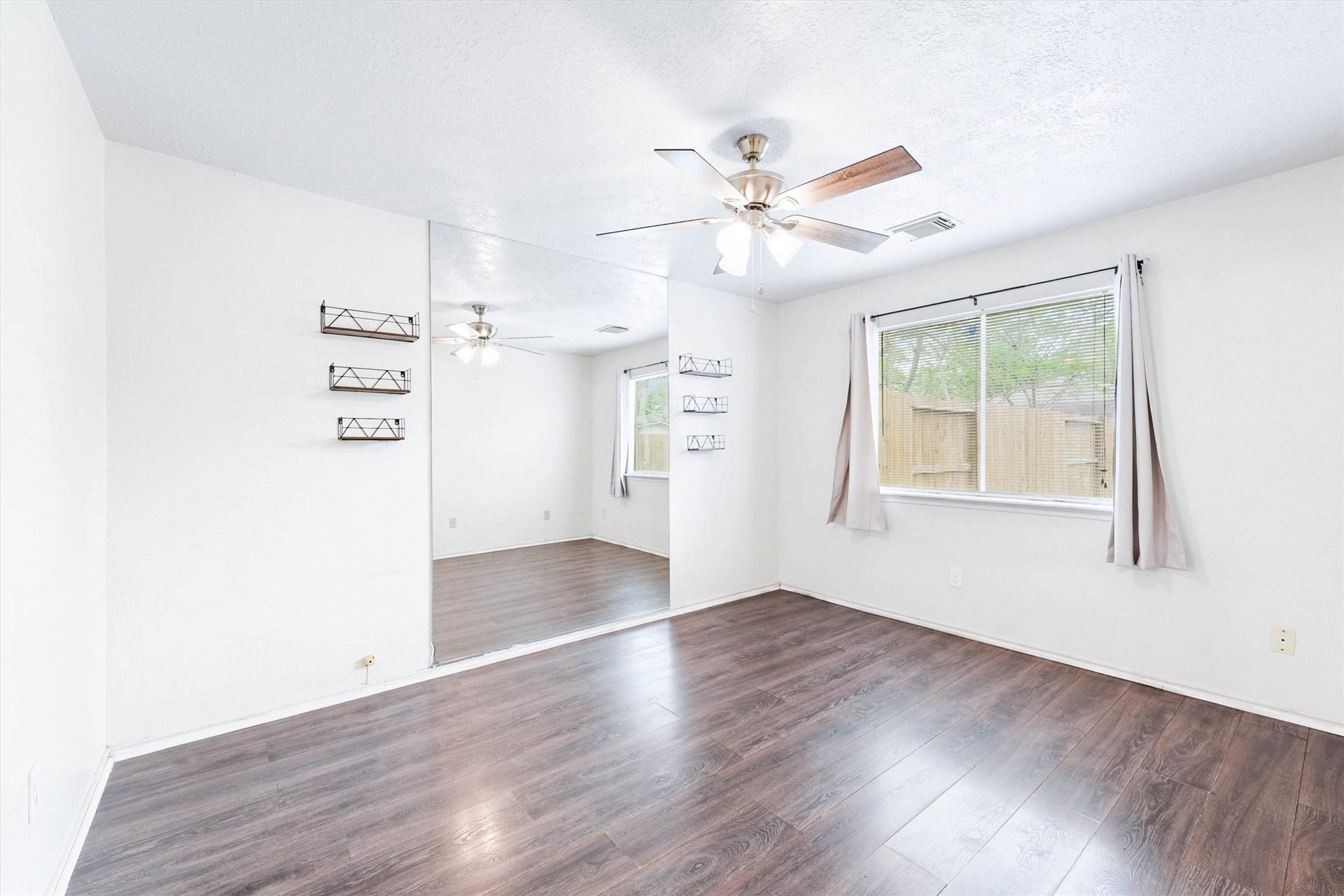 4914 Meadowfox Place, Spring, TX 77389 4914 Meadowfox Place, Spring, TX 77389