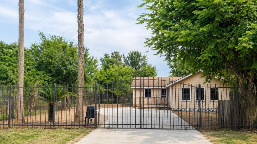 Property photo for 14045 Corpus Christi Street, Houston, TX