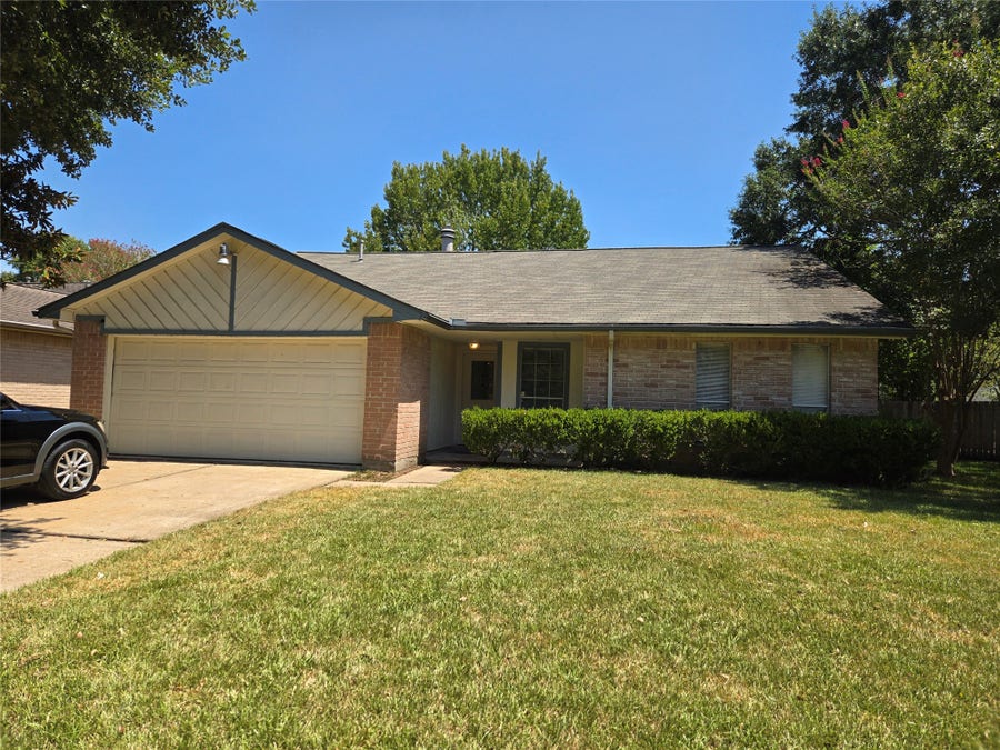 Property photo for 2515 Maple Tree, Stafford, TX
