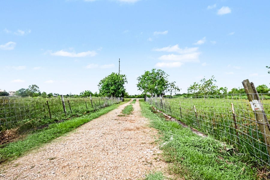Property photo for 2925 FM 2917, Alvin, TX