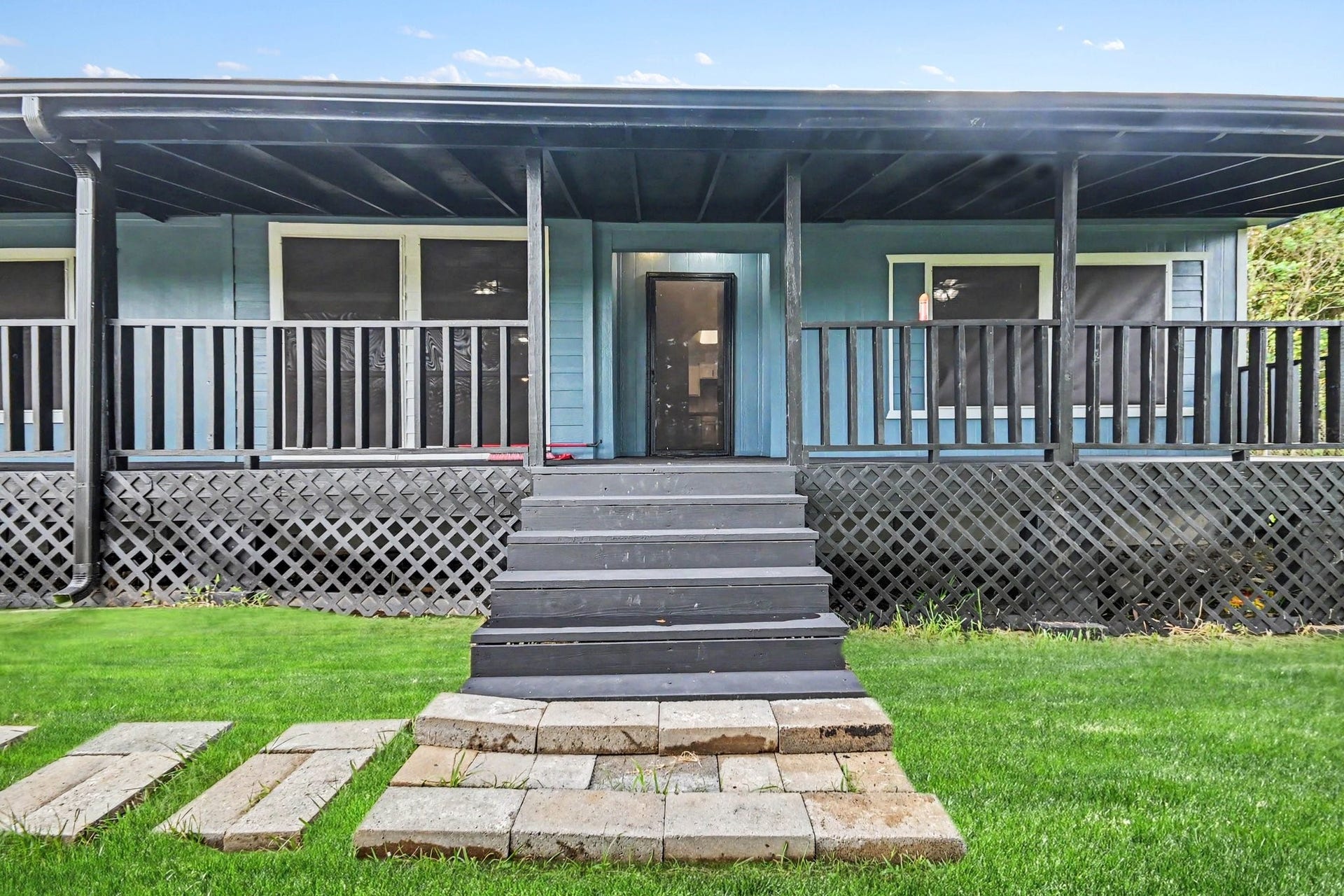 2925 FM 2917, Alvin, TX 77511 Enjoy the views from the front porch