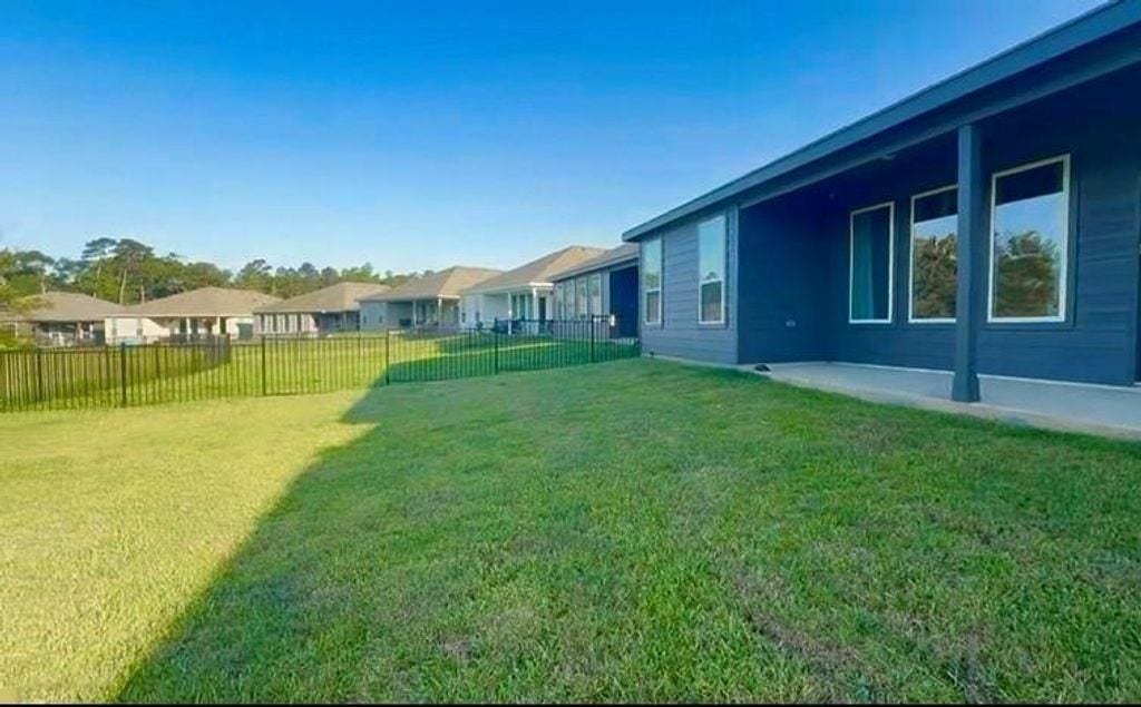 16072 Tallis Drive, Conroe, TX 77303 16072 Tallis Drive, Conroe, TX 77303