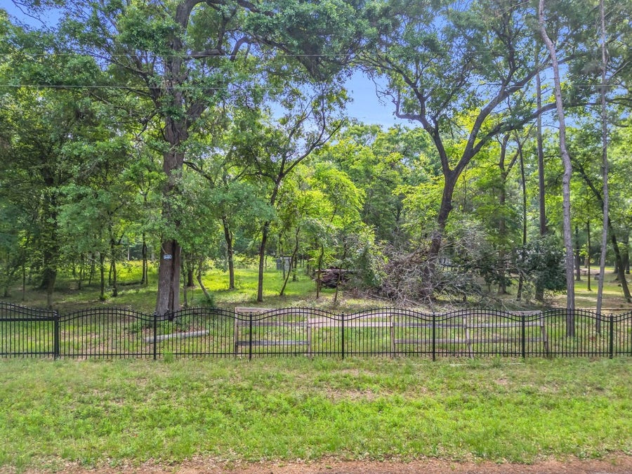 Property photo for 24466 Pine Creek Road, Hockley, TX