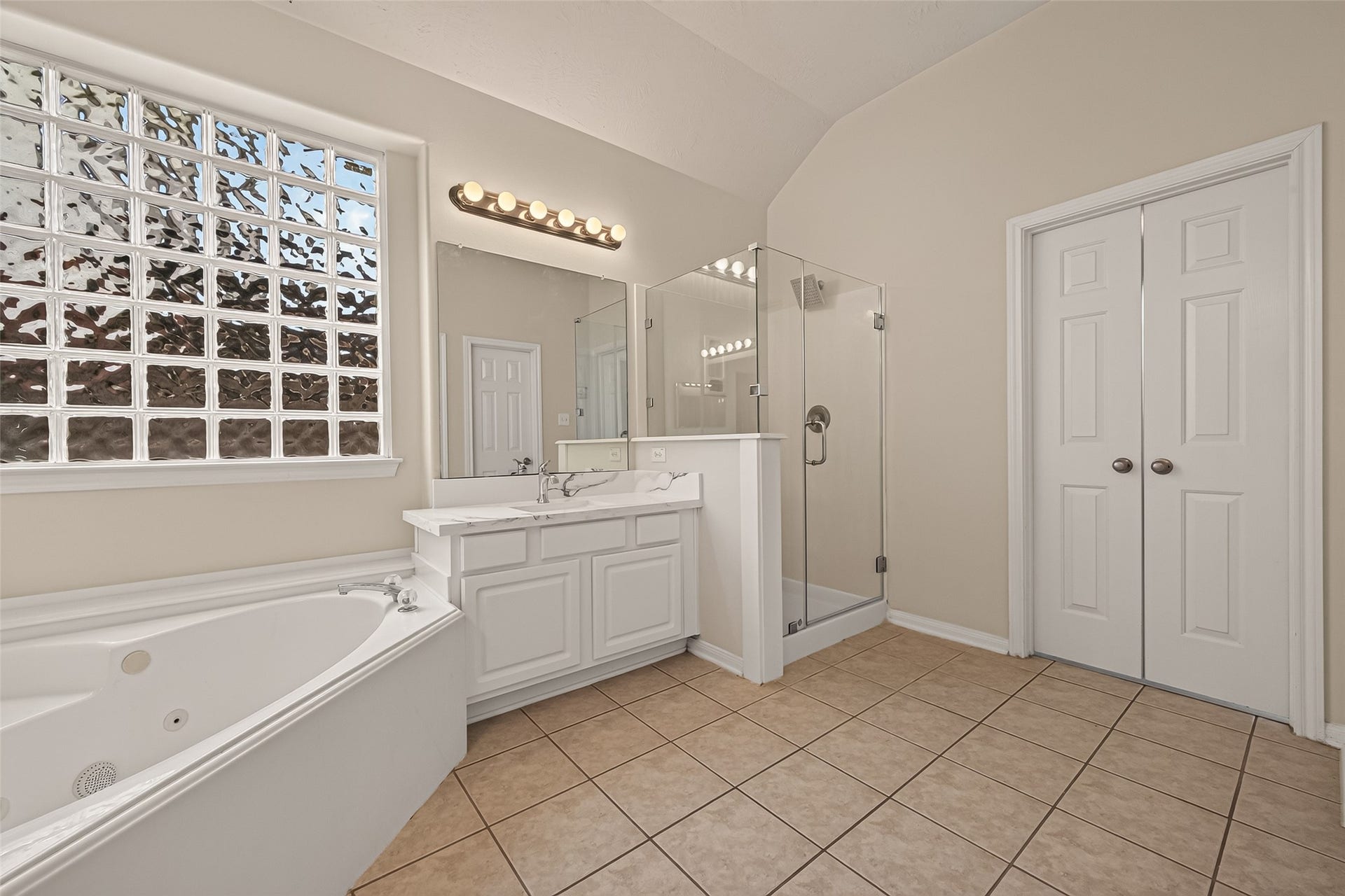 14207 Rolling Hills Lane, Rosharon, TX 77583 14207 Rolling Hills Lane, Rosharon, TX 77583