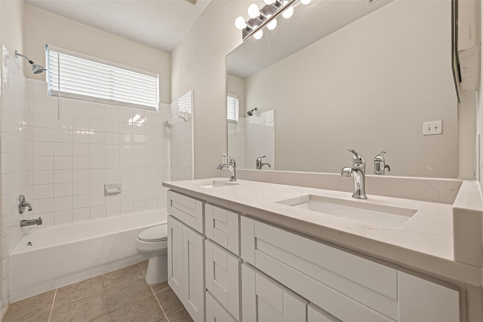 14207 Rolling Hills Lane, Rosharon, TX 77583 14207 Rolling Hills Lane, Rosharon, TX 77583
