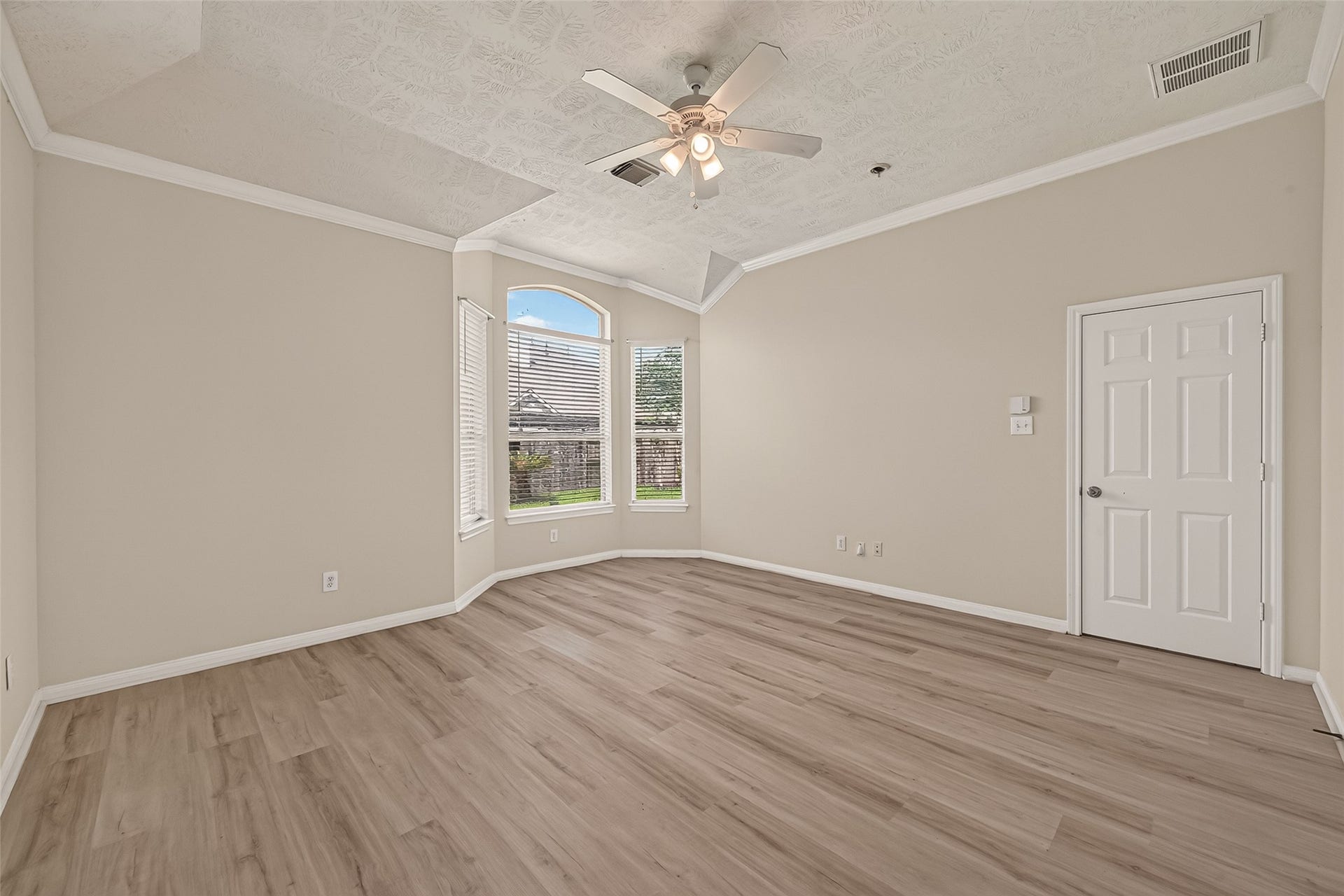 14207 Rolling Hills Lane, Rosharon, TX 77583 14207 Rolling Hills Lane, Rosharon, TX 77583