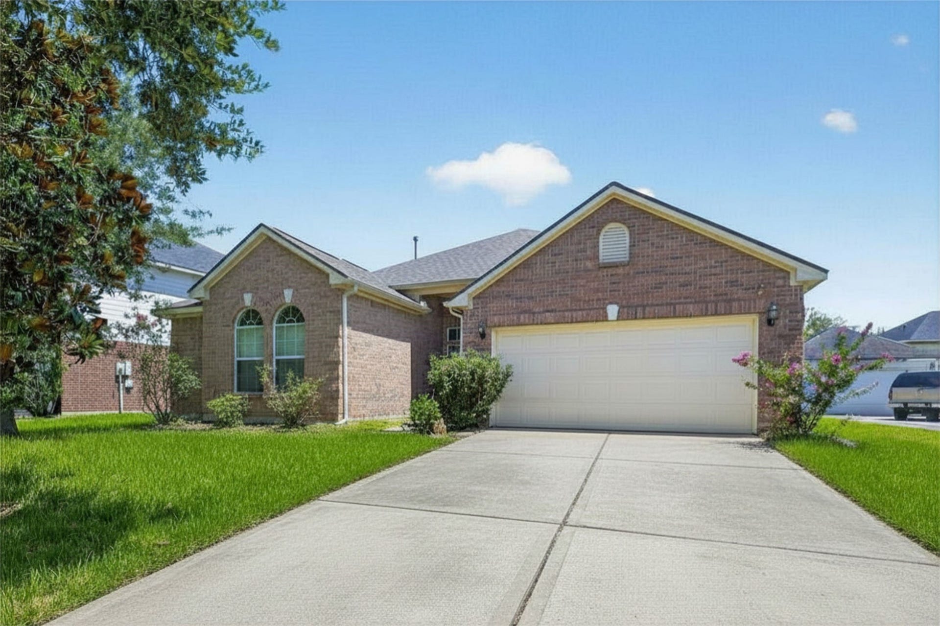 14207 Rolling Hills Lane, Rosharon, TX 77583 14207 Rolling Hills Lane, Rosharon, TX 77583