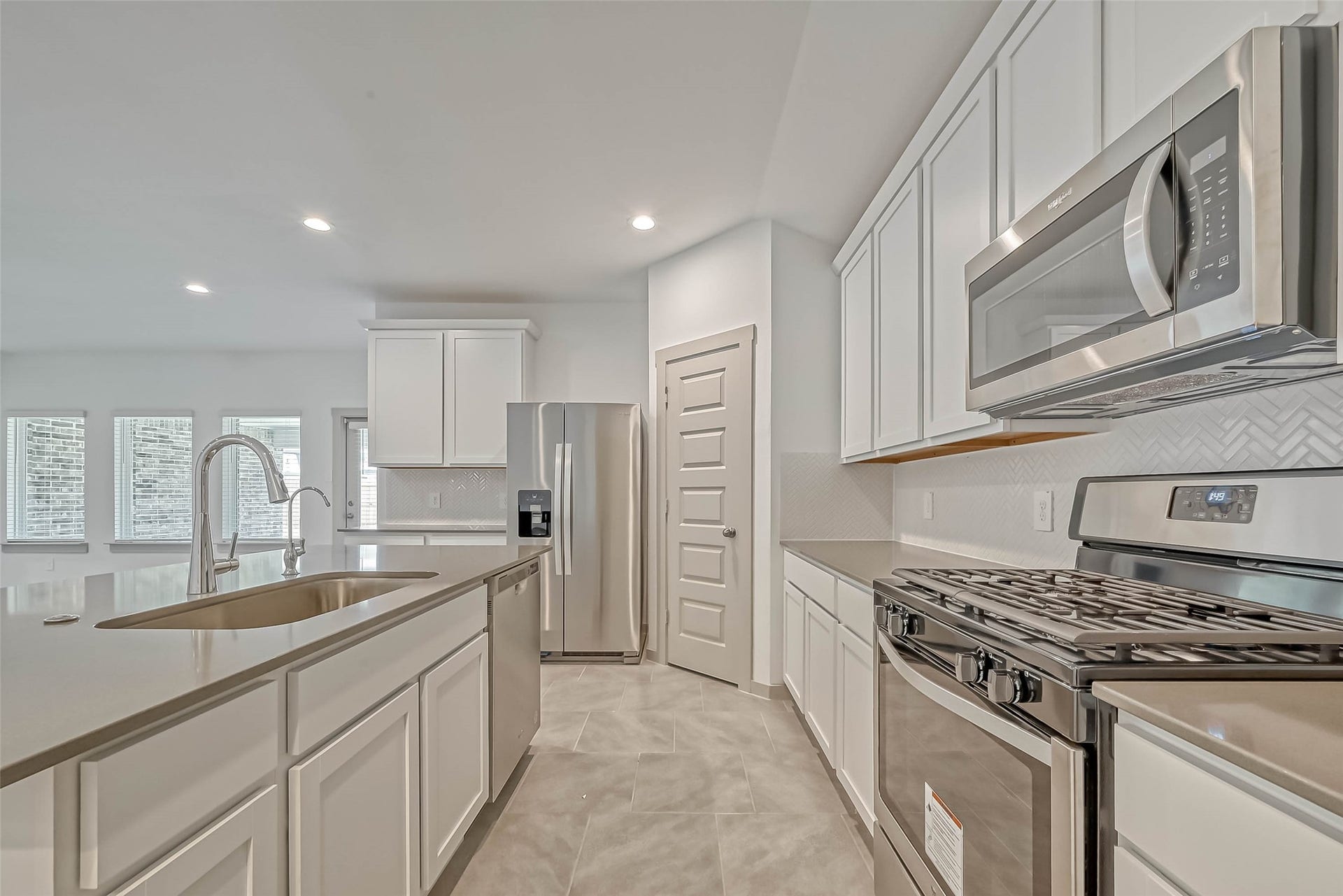 819 Dhalia Petal, Missouri City, TX 77459 819 Dhalia Petal, Missouri City, TX 77459