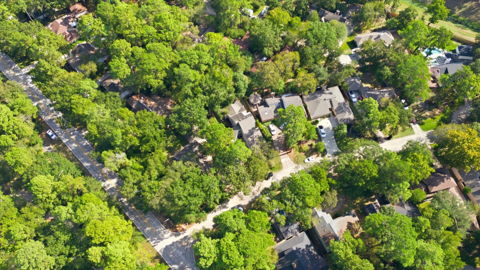 2 Rambling Wood Court, The Woodlands, TX 77380 Why We Call It "The Woodlands"