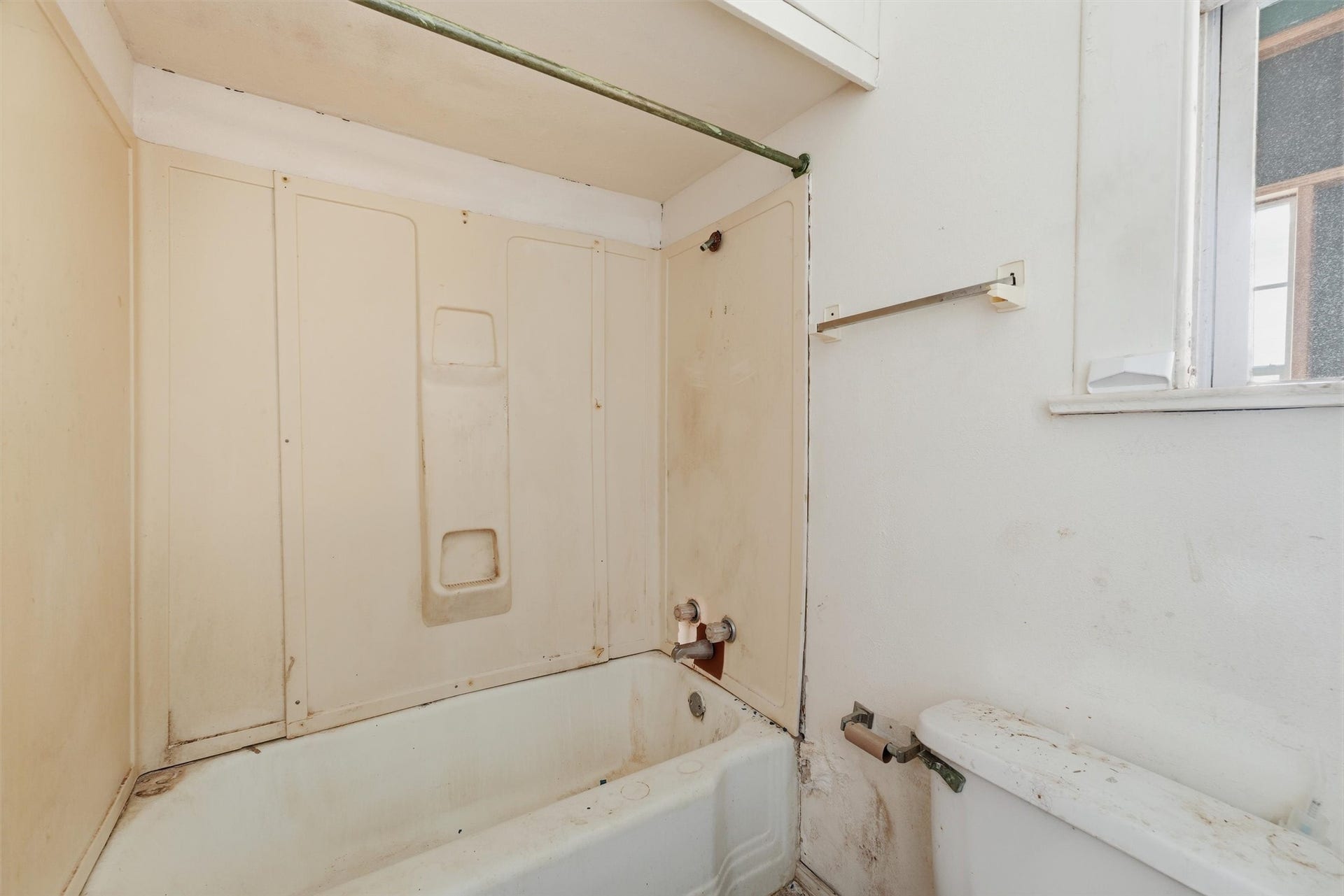 1702 Rosenberg Street, Galveston, TX 77550 1702 Rosenberg Street, Galveston, TX 77550