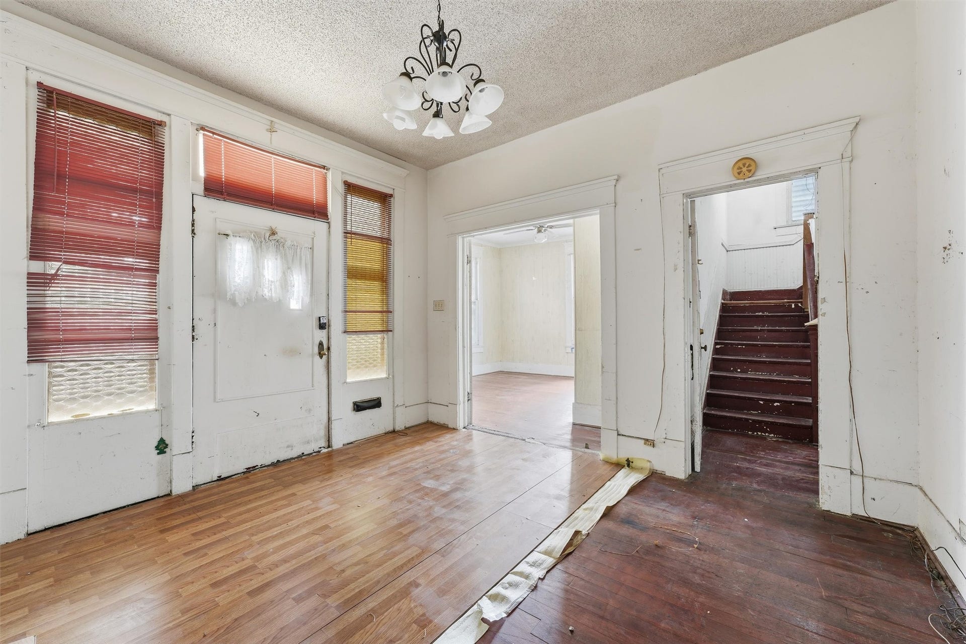 1702 Rosenberg Street, Galveston, TX 77550 1702 Rosenberg Street, Galveston, TX 77550