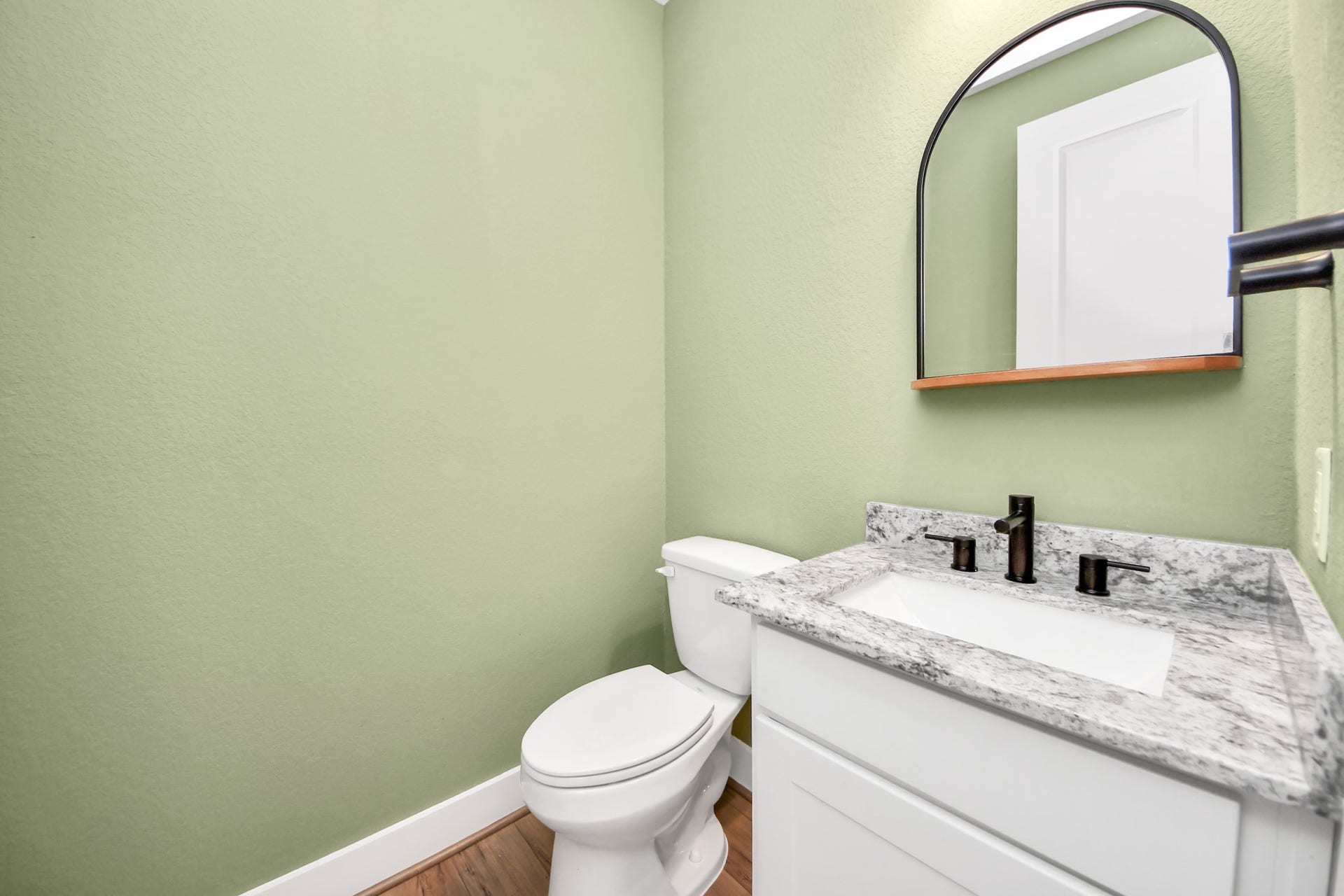 2920 Arbor Edge Crossing, Texas City, TX 77568 2920 Arbor Edge Crossing, Texas City, TX 77568