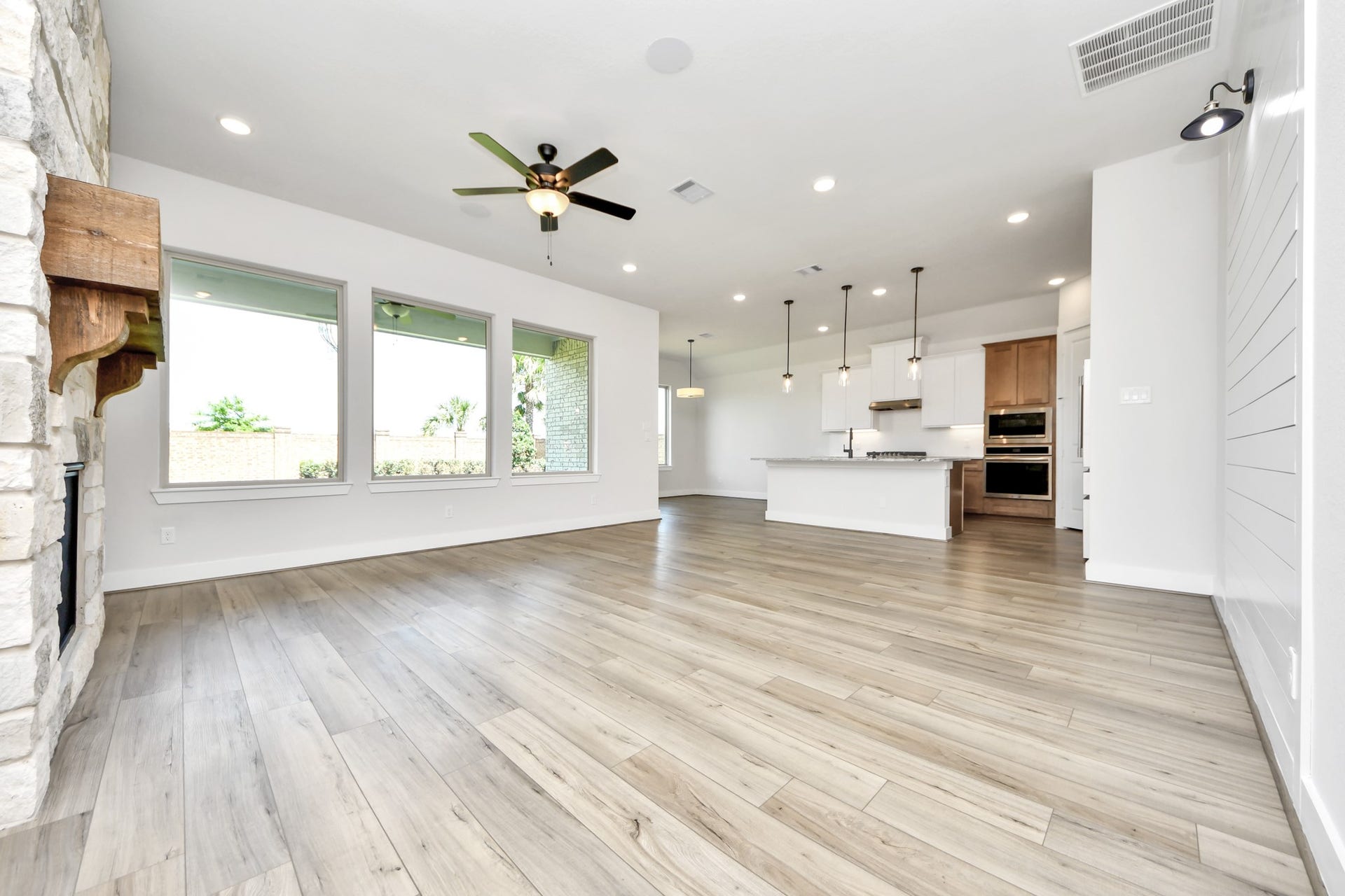 2920 Arbor Edge Crossing, Texas City, TX 77568 2920 Arbor Edge Crossing, Texas City, TX 77568
