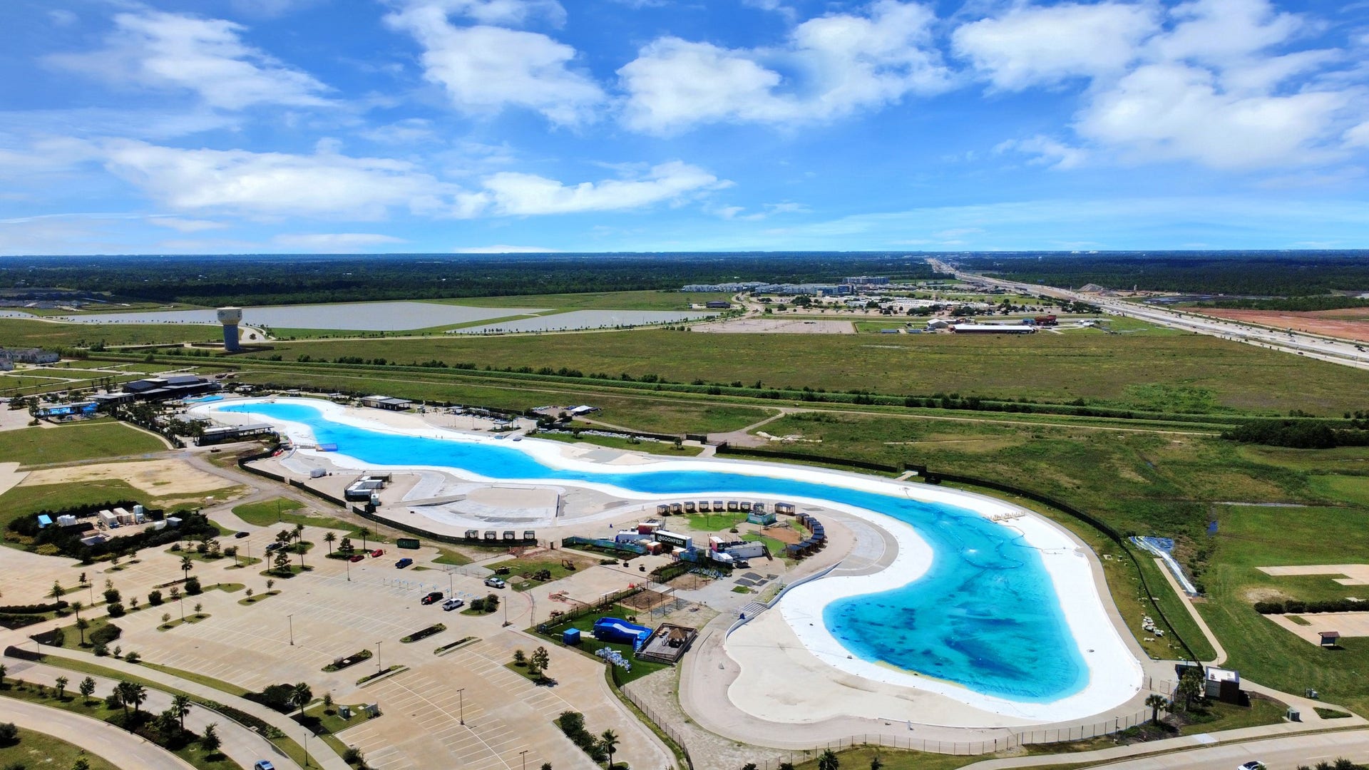 2920 Arbor Edge Crossing, Texas City, TX 77568 Lagoon Life!