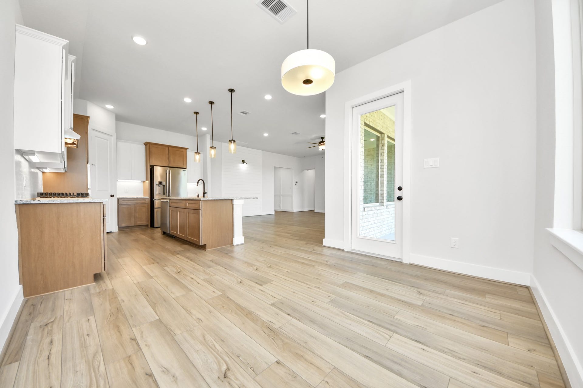 2920 Arbor Edge Crossing, Texas City, TX 77568 2920 Arbor Edge Crossing, Texas City, TX 77568