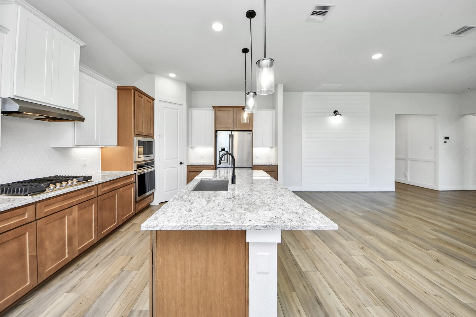 2920 Arbor Edge Crossing, Texas City, TX 77568 2920 Arbor Edge Crossing, Texas City, TX 77568
