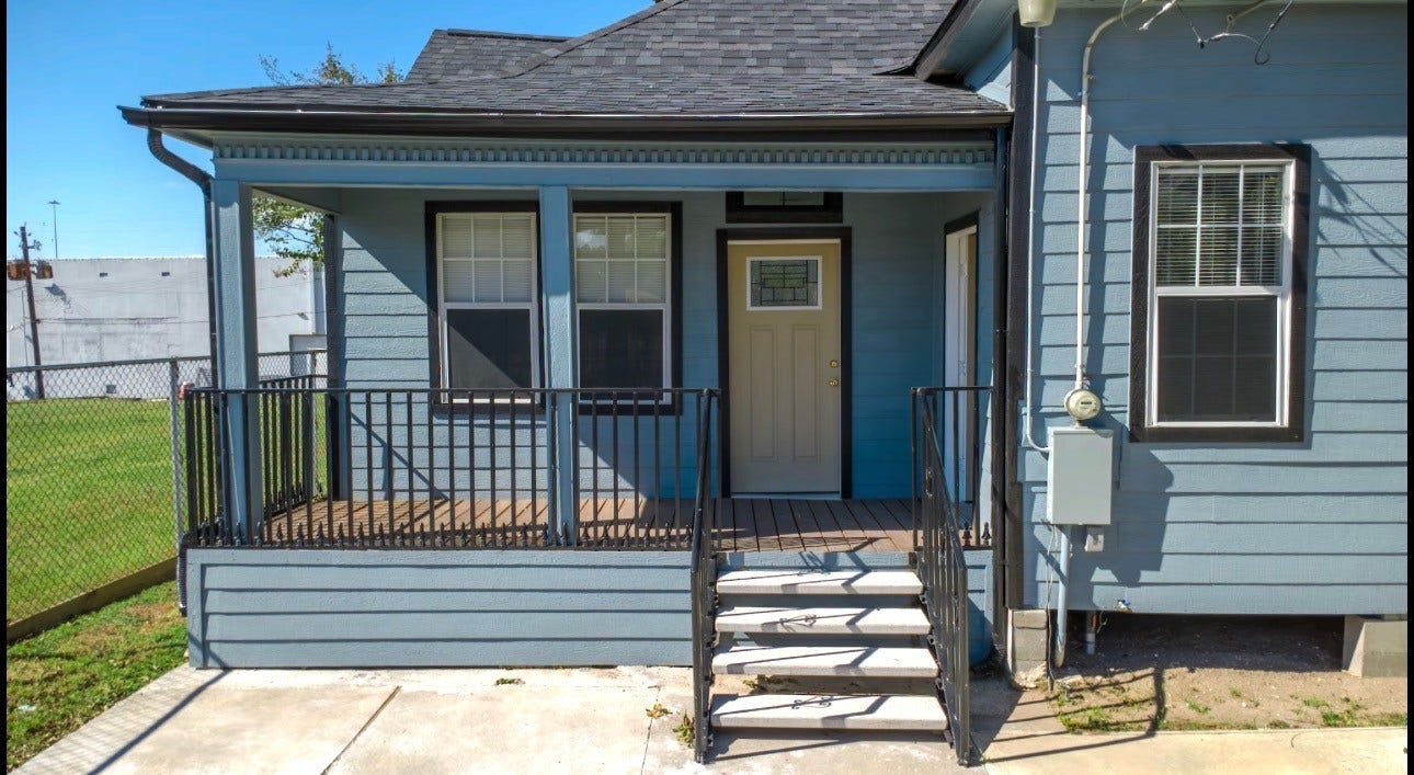 1815 South Street, Houston, TX 77009 Front of home with two entrances