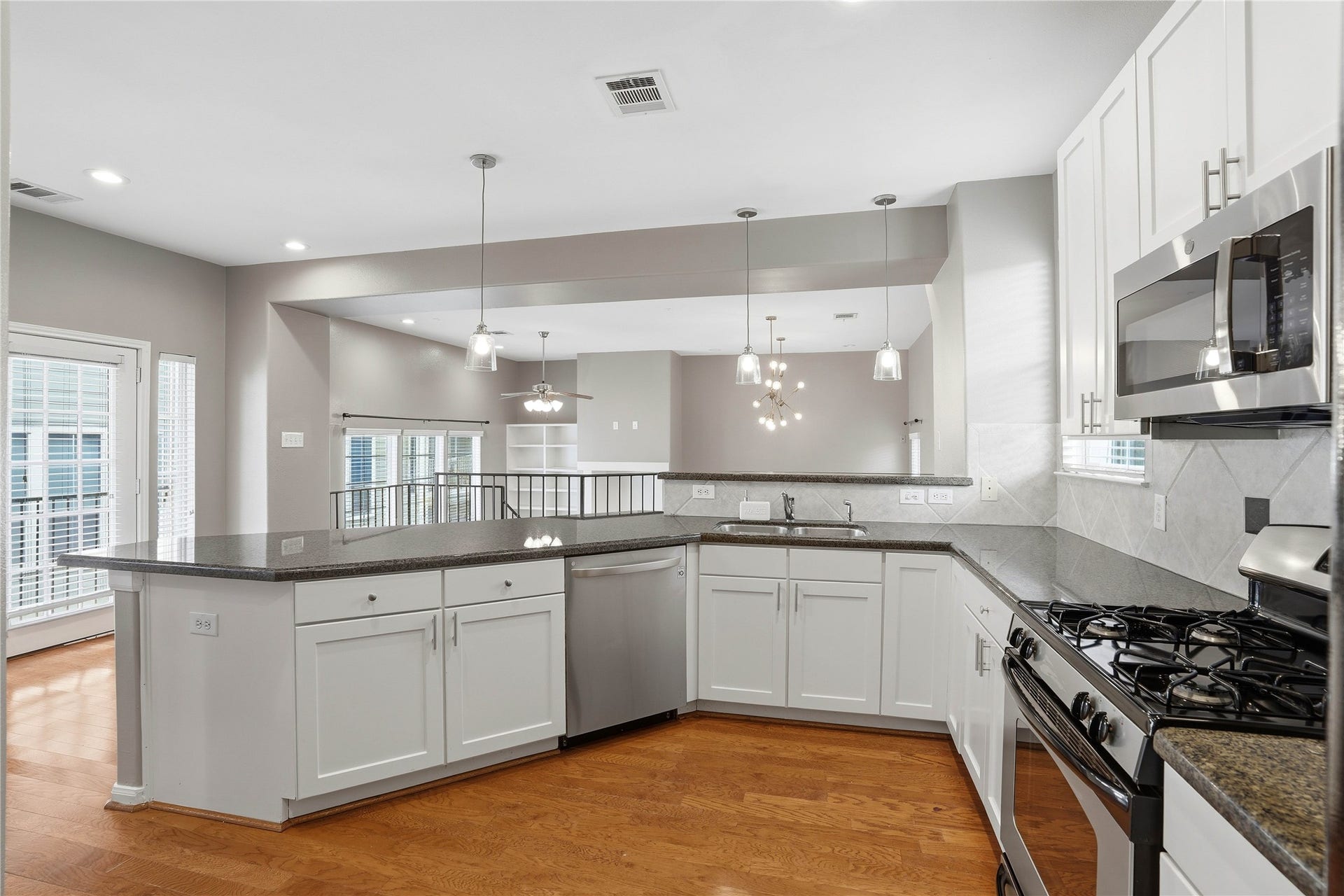 1129 W 15th 1/2 Street, #A, Houston, TX 77008