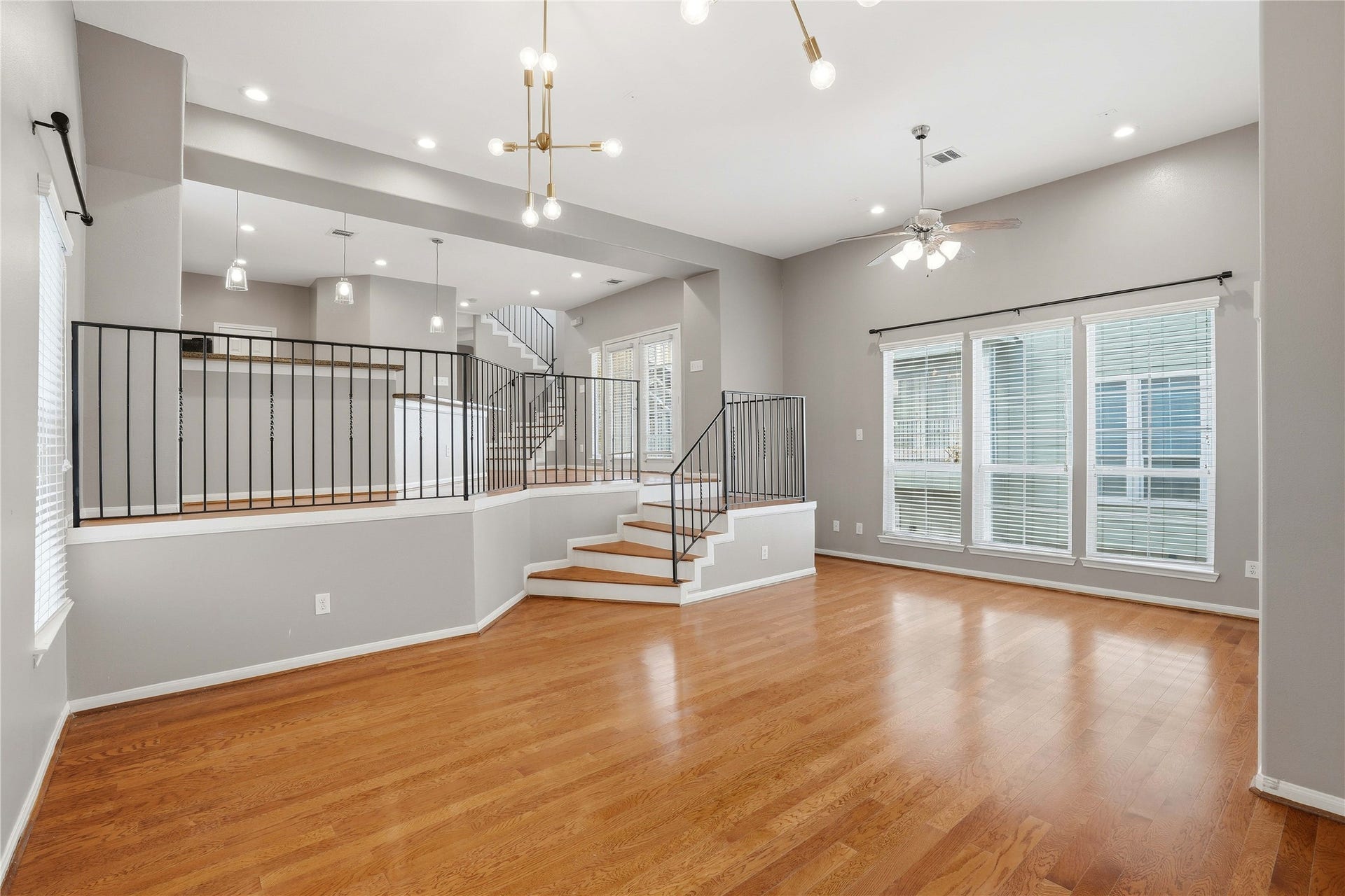 Large living room offering larger space for multiple usage