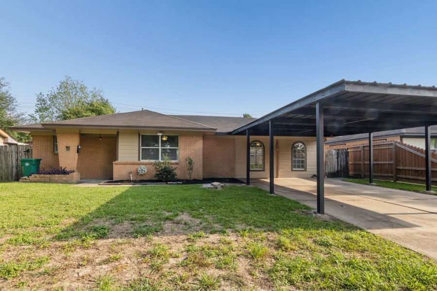 Property photo for 3518 Thornwood Drive, Pasadena, TX