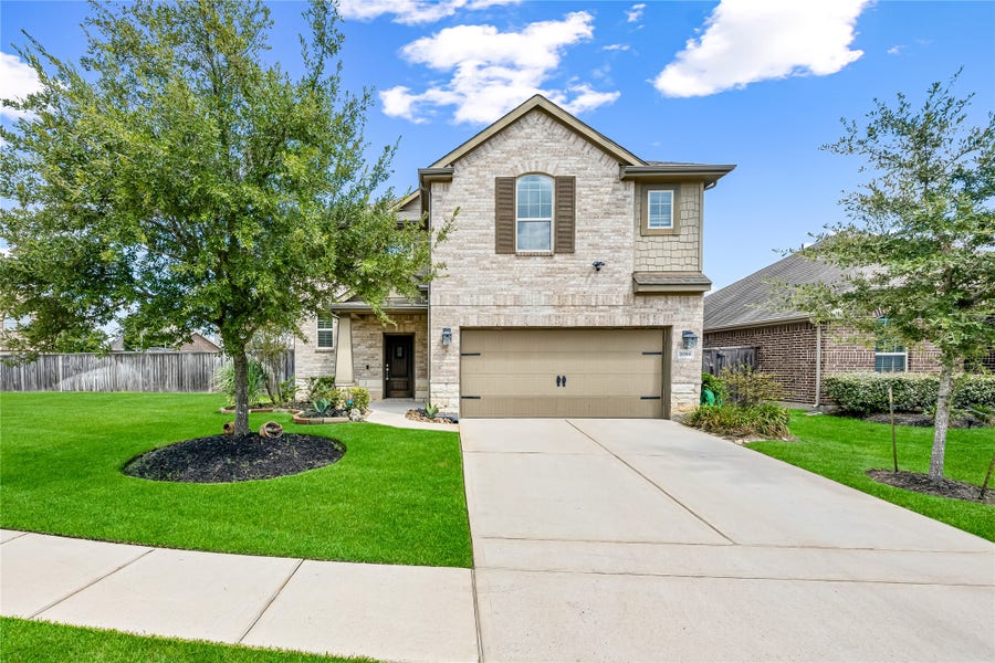 Property photo for 20366 Creekdale Bend Drive, Cypress, TX