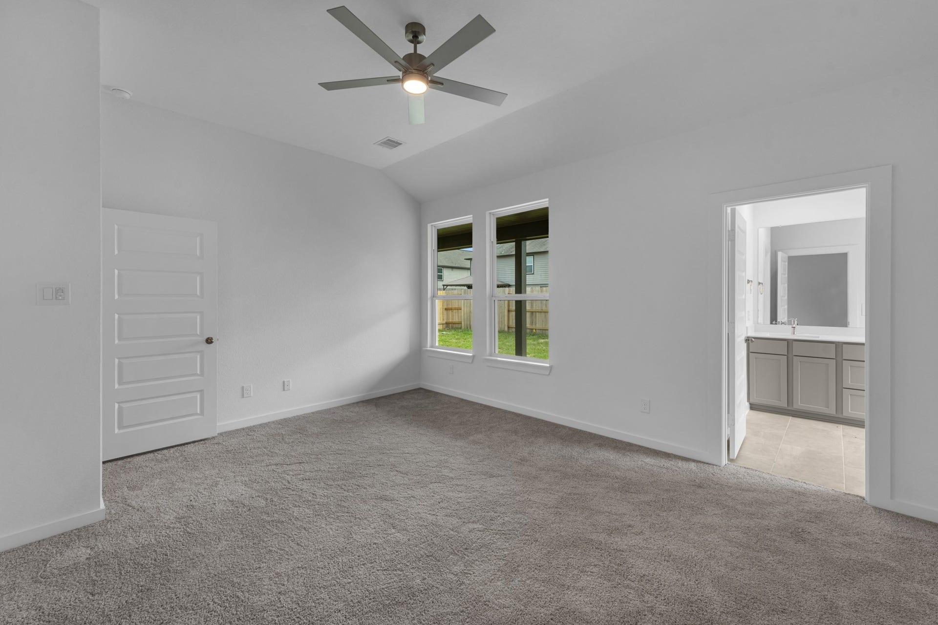 3043 Everwood Trail, Rosenberg, TX 77471