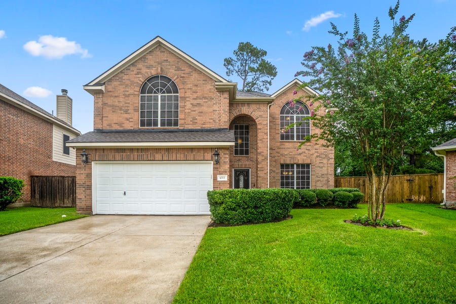 Property photo for 6311 Sparrows Glen Lane, Spring, TX