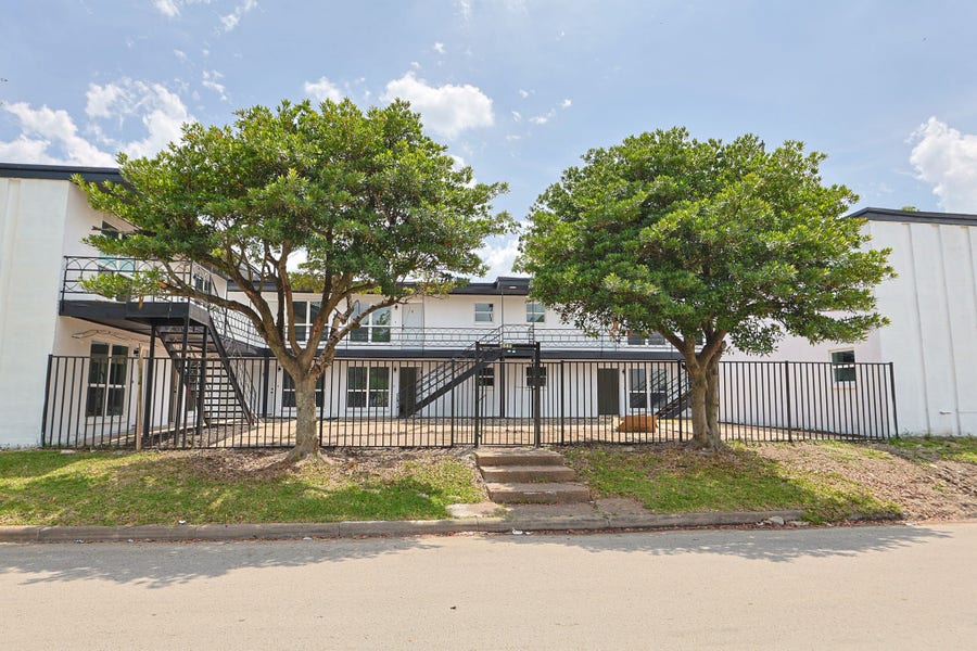 Property photo for 6840 Fairway Drive, #1, Houston, TX
