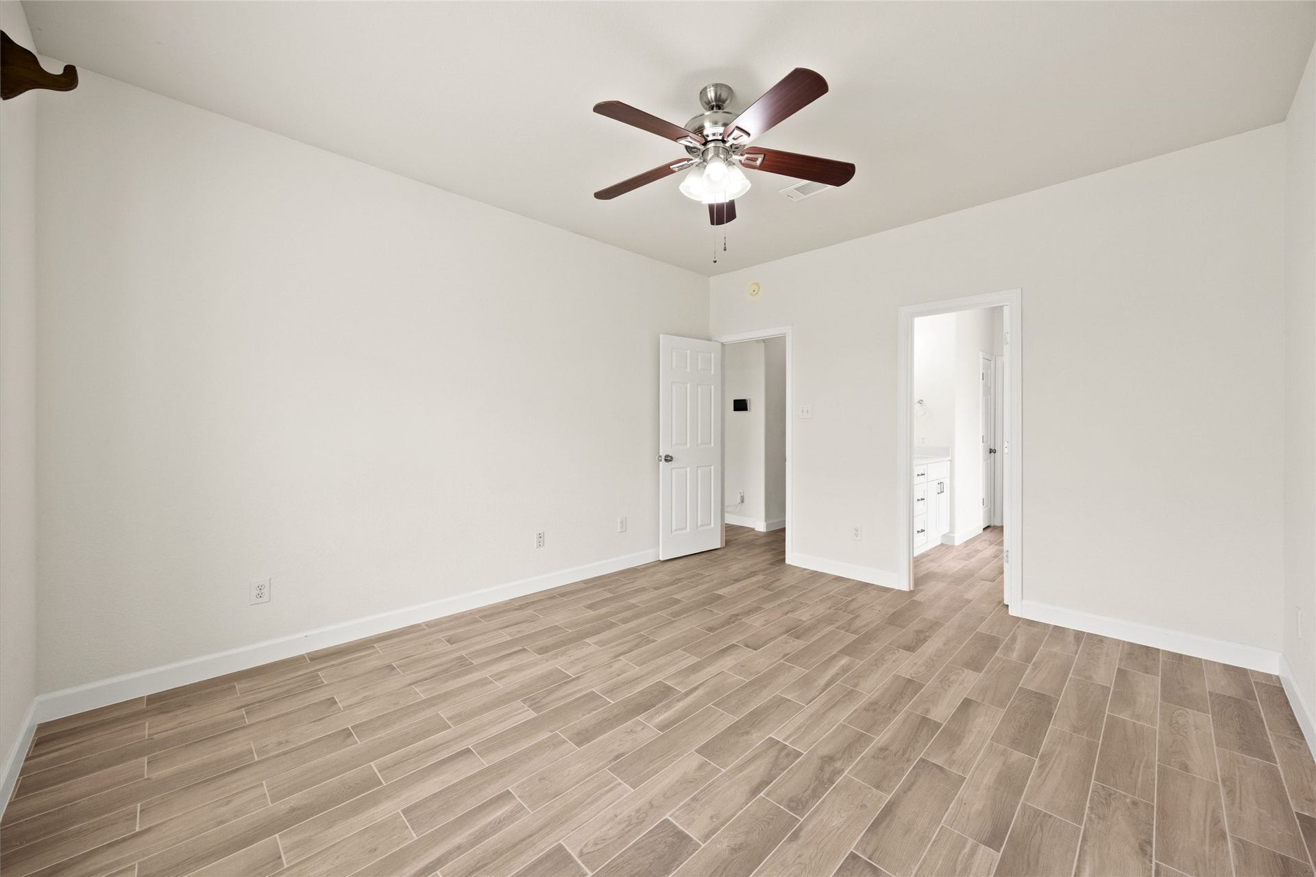 5213 Bailey Lane, Alvin, TX 77511 5213 Bailey Lane, Alvin, TX 77511