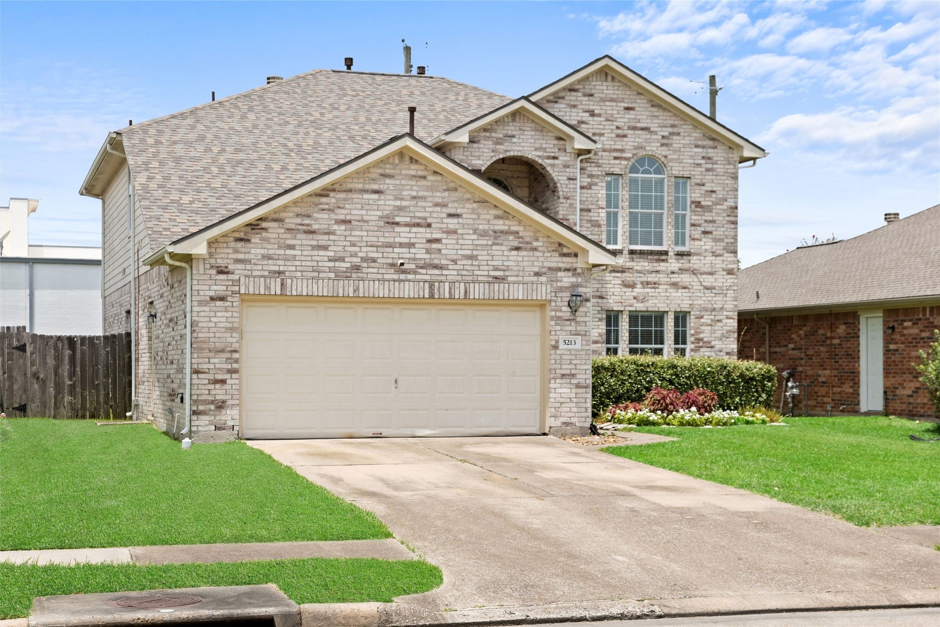 5213 Bailey Lane, Alvin, TX 77511 5213 Bailey Lane, Alvin, TX 77511