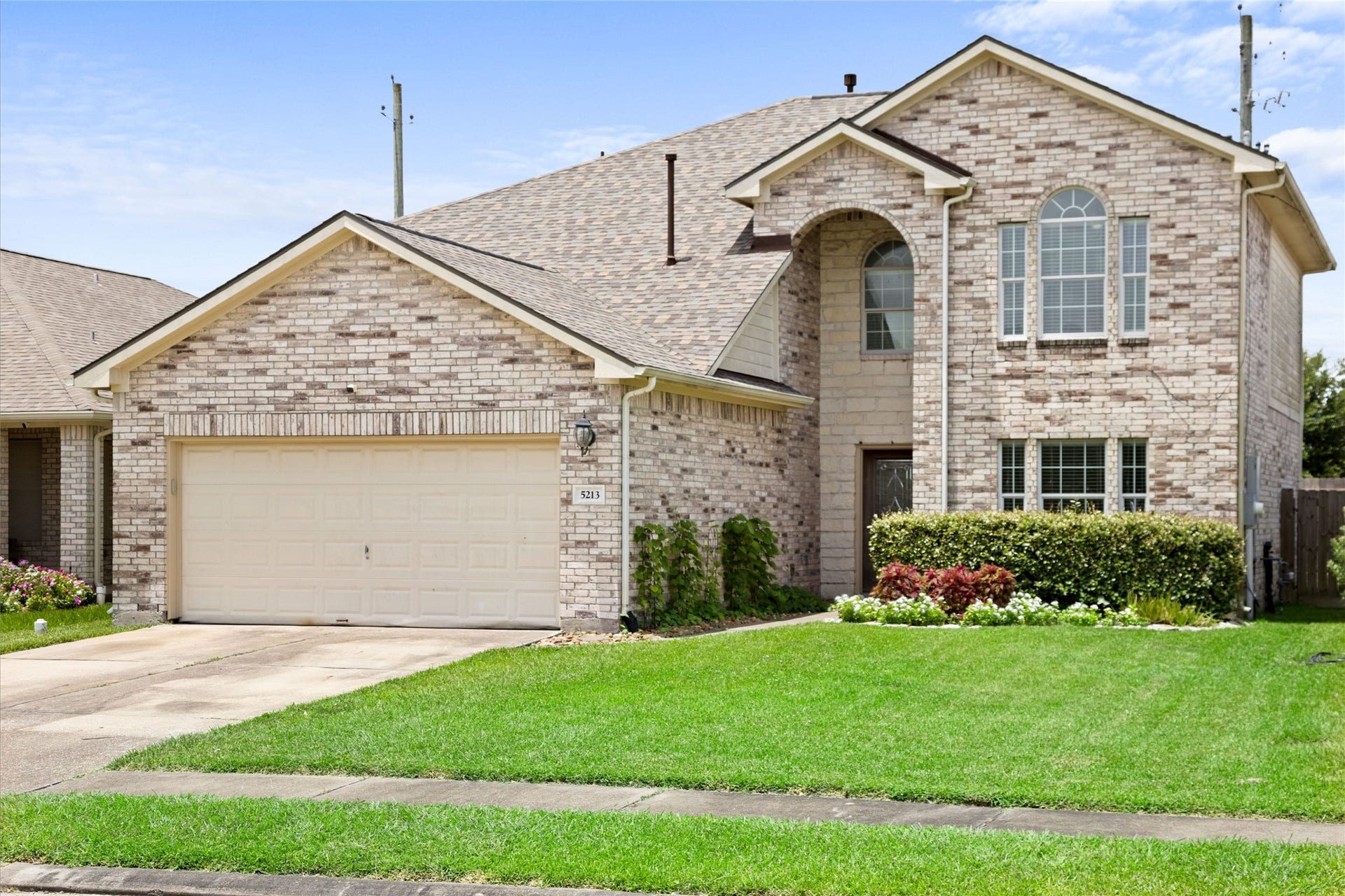5213 Bailey Lane, Alvin, TX 77511 5213 Bailey Lane, Alvin, TX 77511
